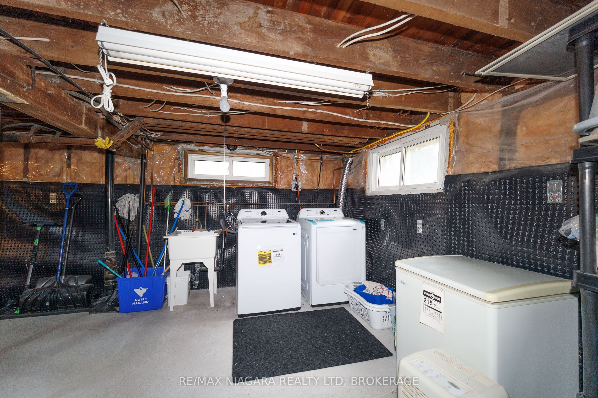 4864 Simcoe Street Property Photo 29