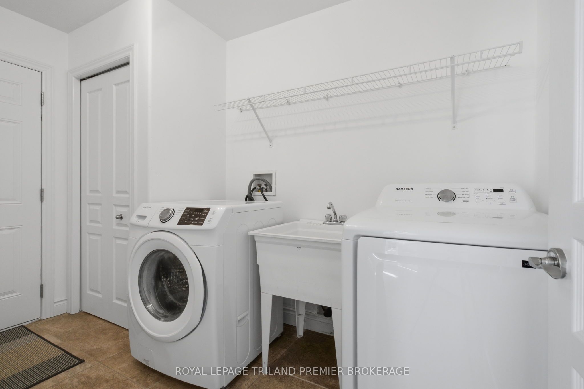 570 Garibaldi Avenue Property Photo 23
