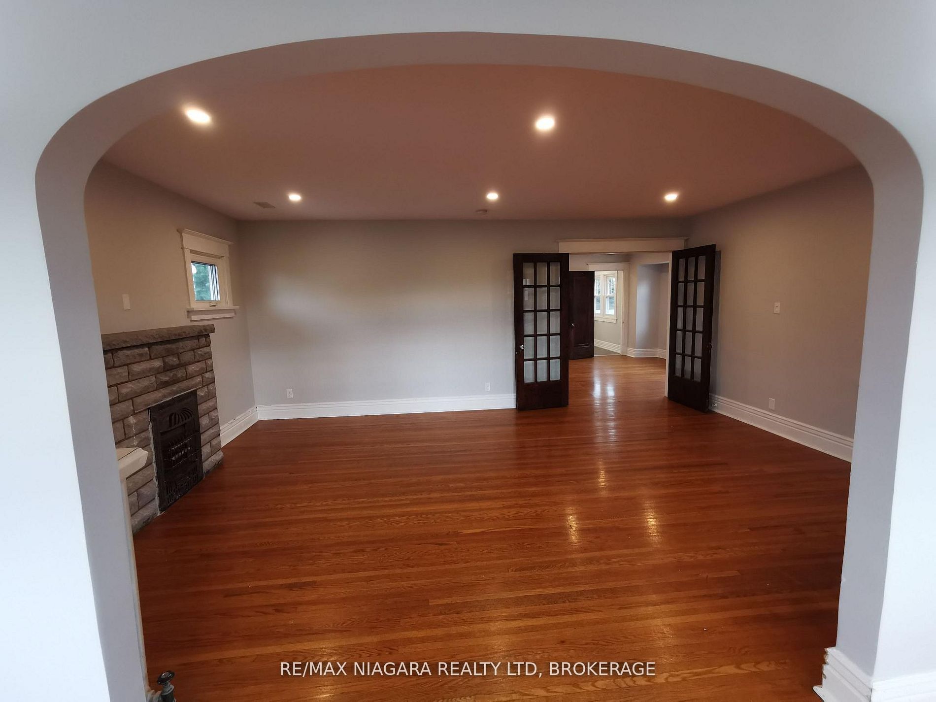 5161-5163 River Road Property Photo 6