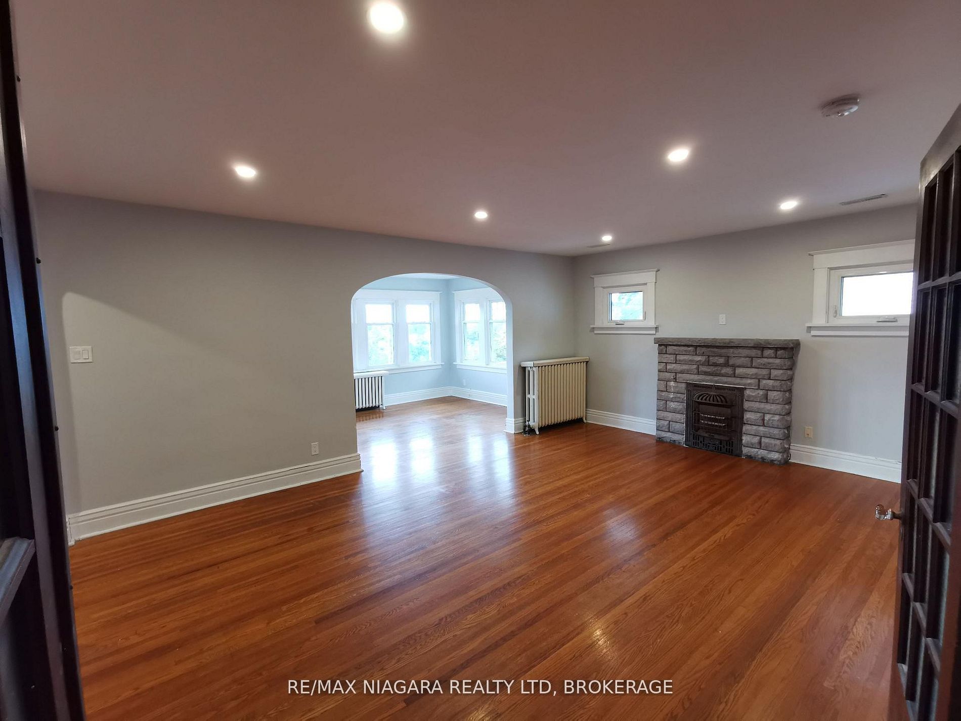 5161-5163 River Road Property Photo 9