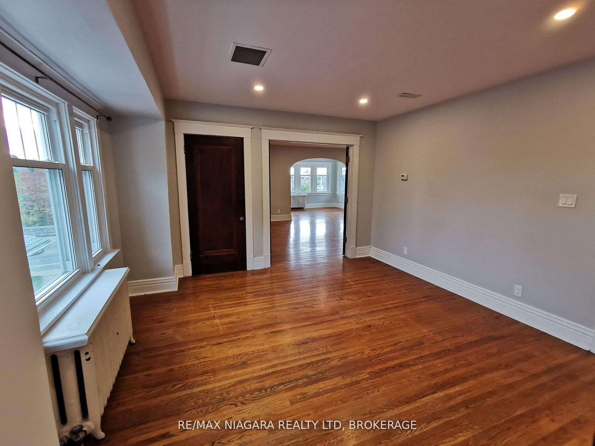 5161-5163 River Road Property Photo 10