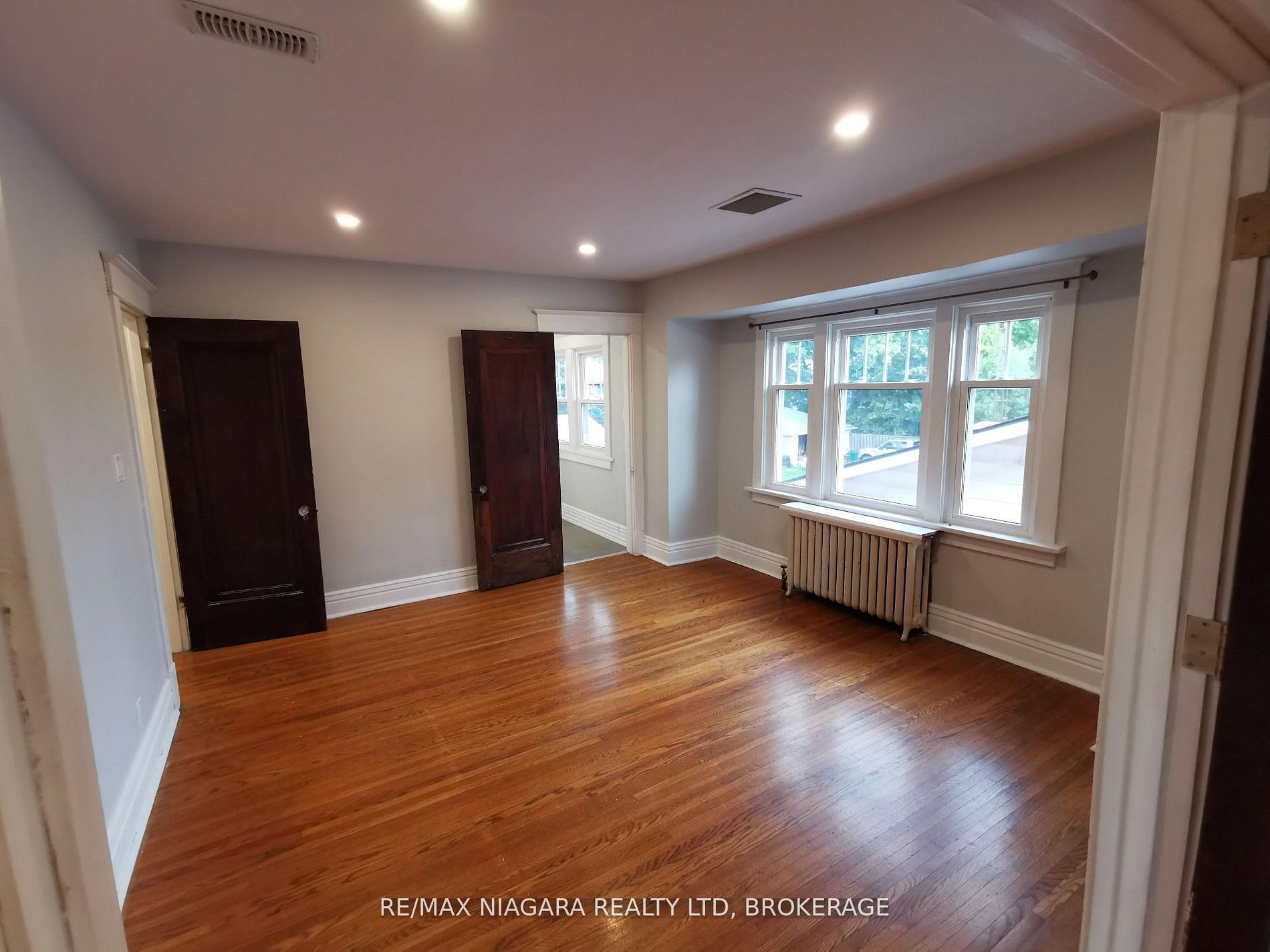 5161-5163 River Road Property Photo 14
