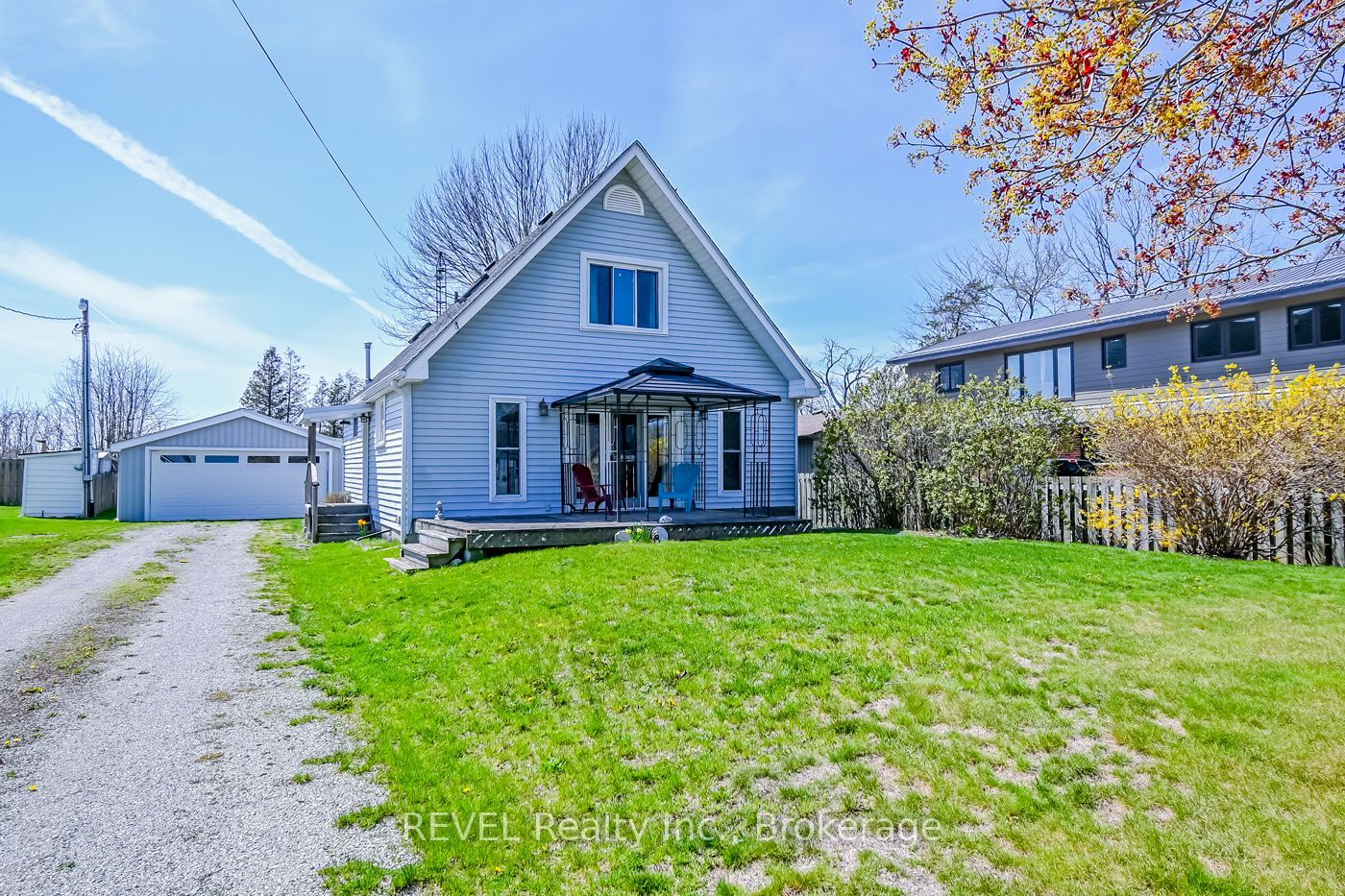 2757 North Shore Drive Property Photo 1