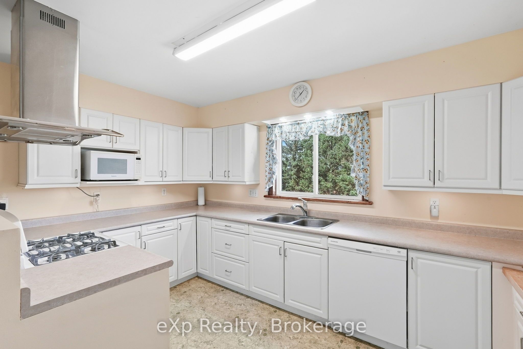 21 Andrew Street Property Photo 11