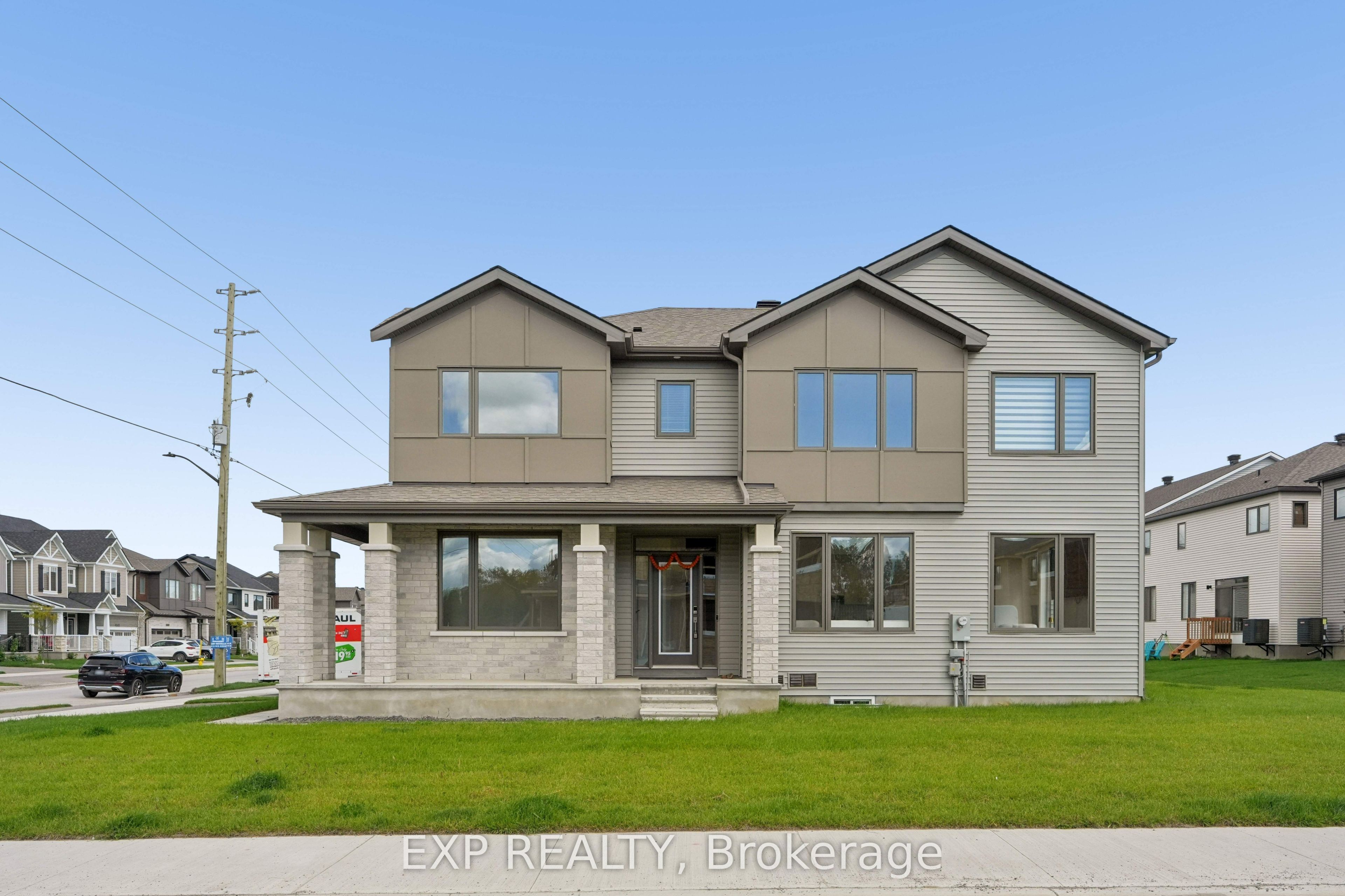 6384 Ottawa St W Street Property Photo 3