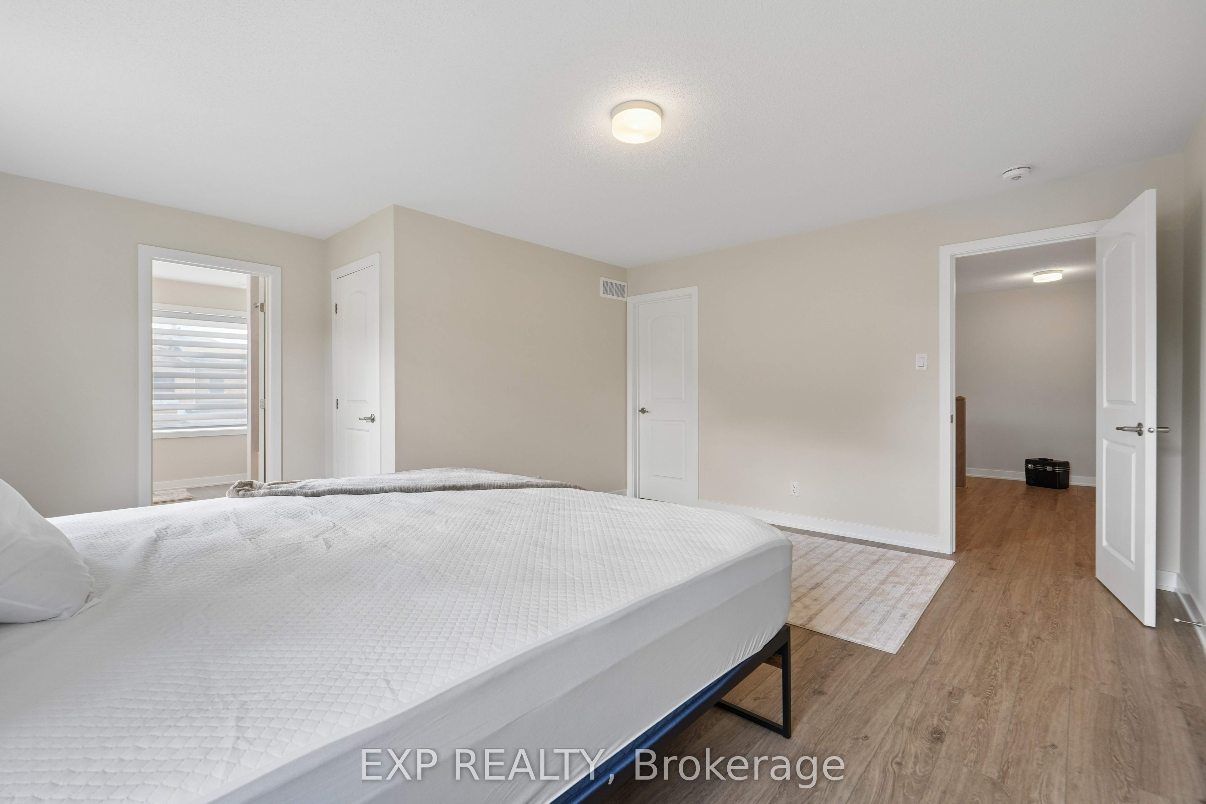 6384 Ottawa St W Street Property Photo 16