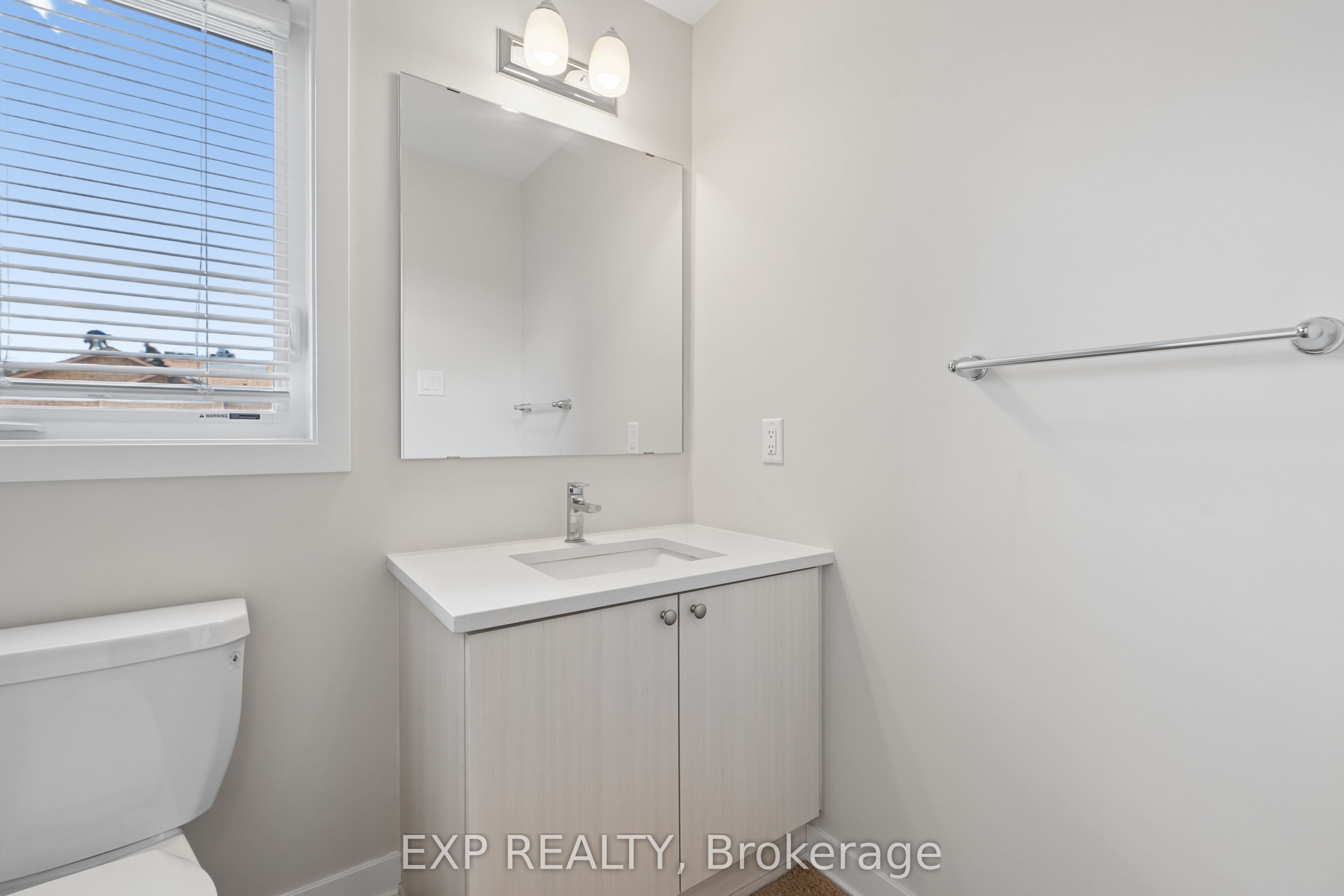 6384 Ottawa St W Street Property Photo 19