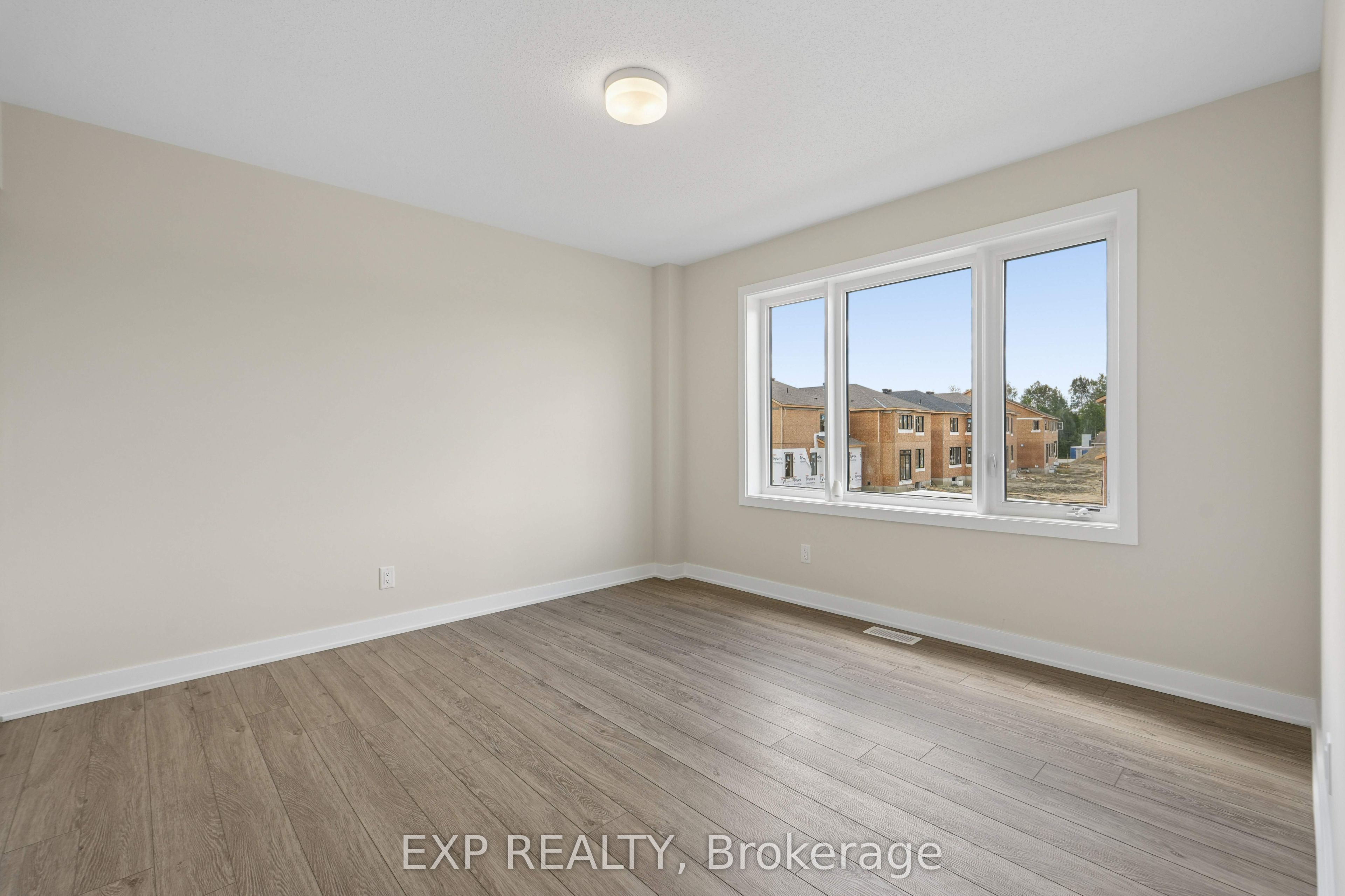 6384 Ottawa St W Street Property Photo 23