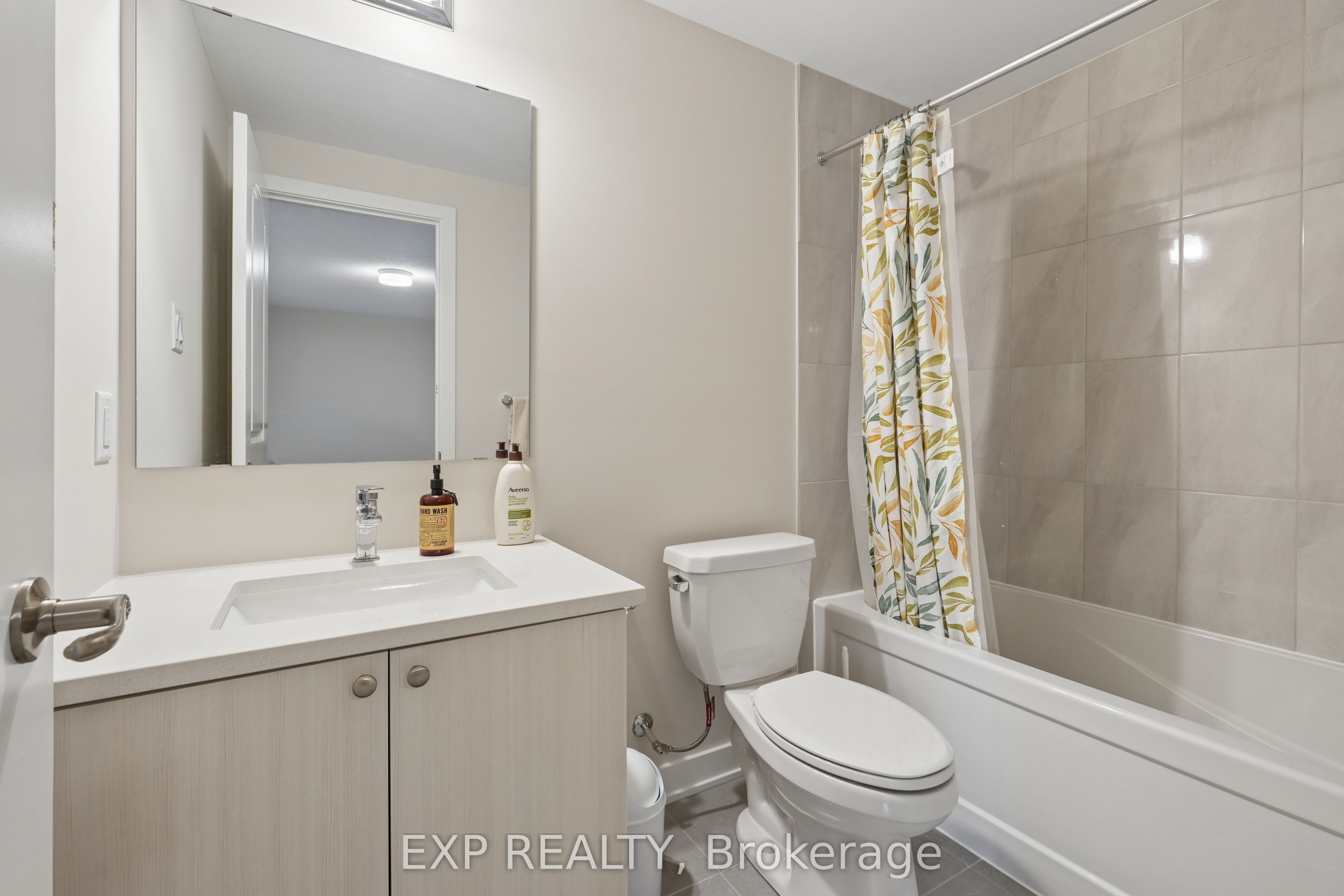 6384 Ottawa St W Street Property Photo 26