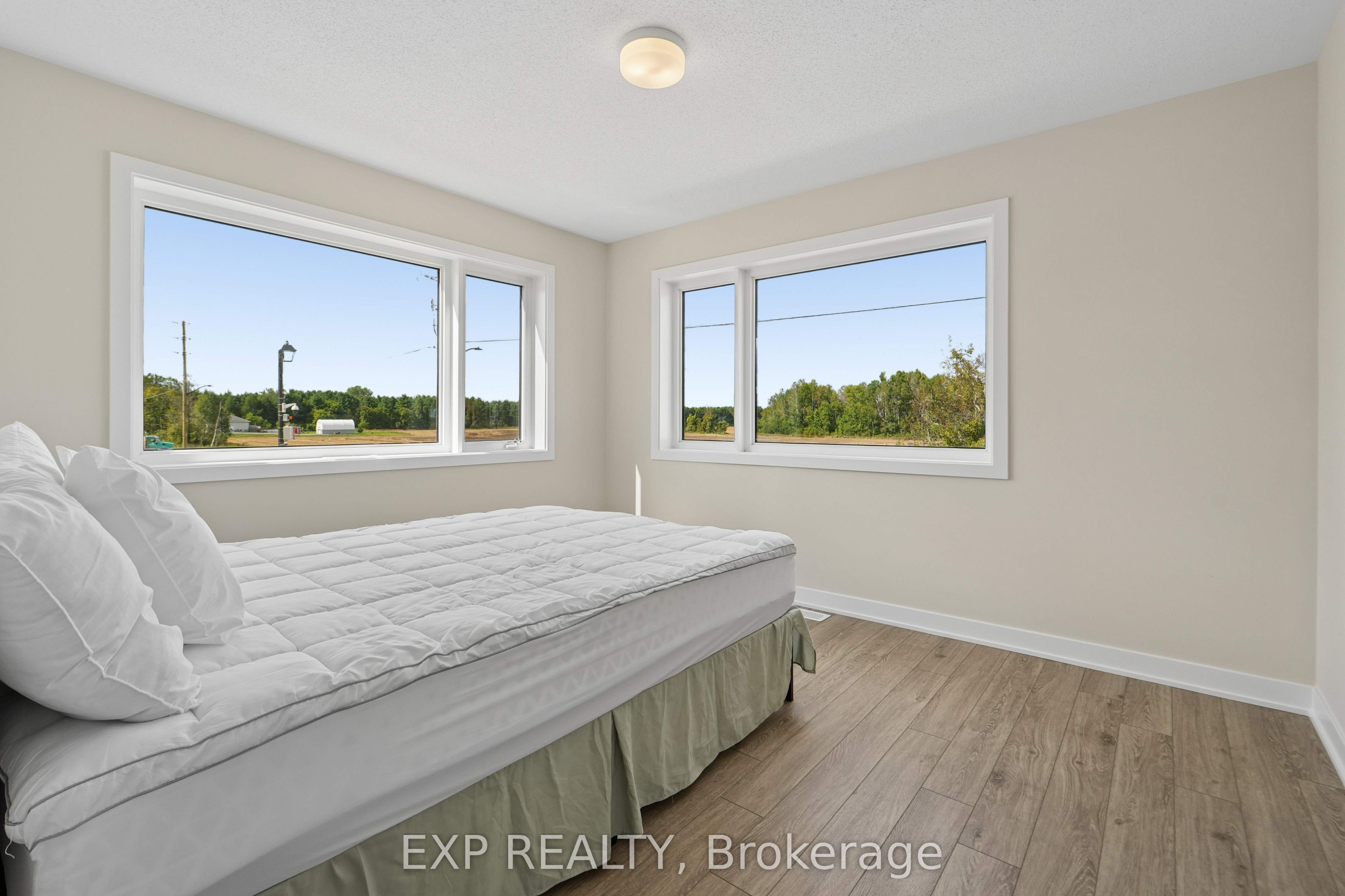 6384 Ottawa St W Street Property Photo 28