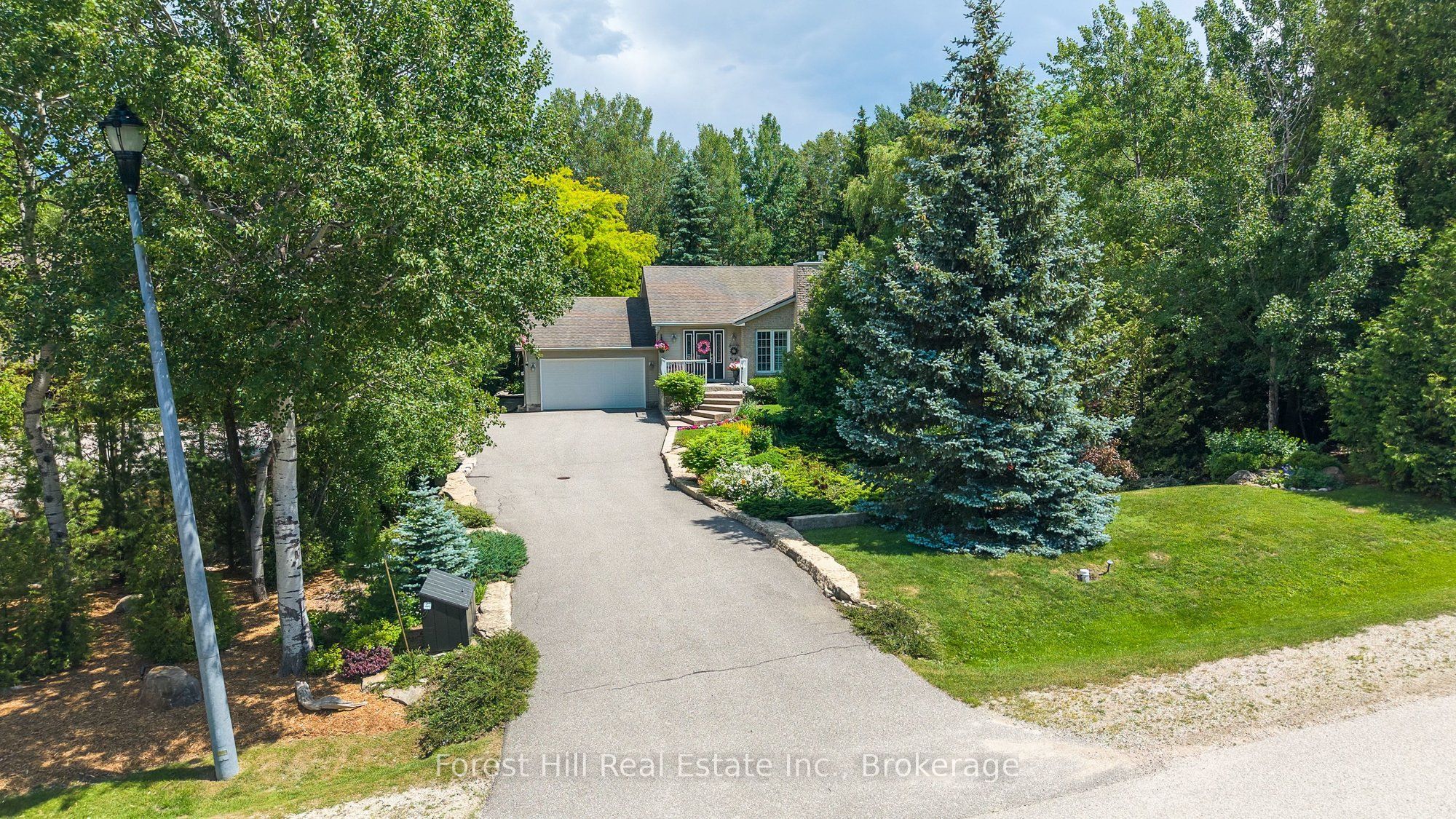 131 Aspen Way Property Photo 1