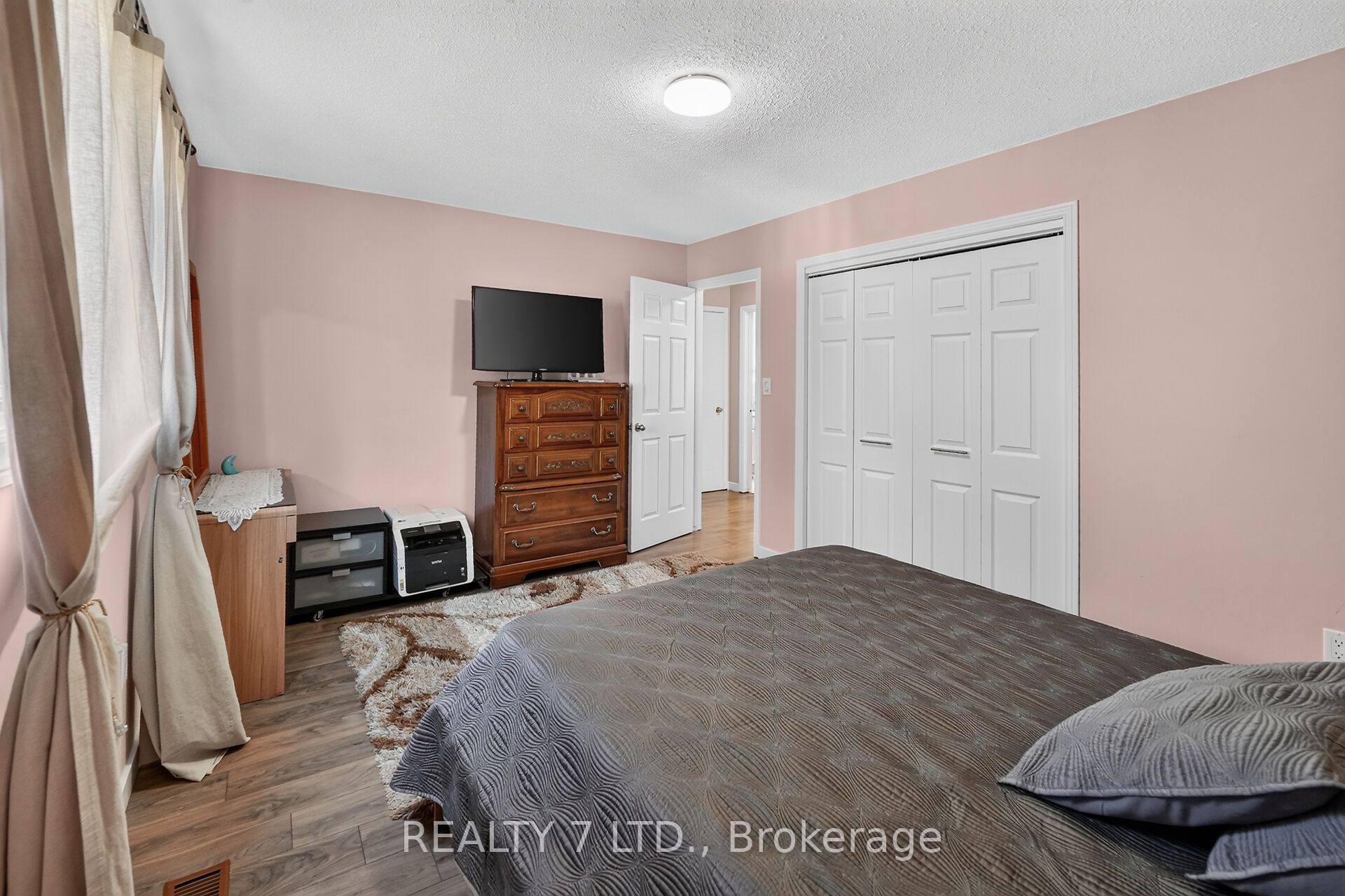 54 Cowan Drive Property Photo 13