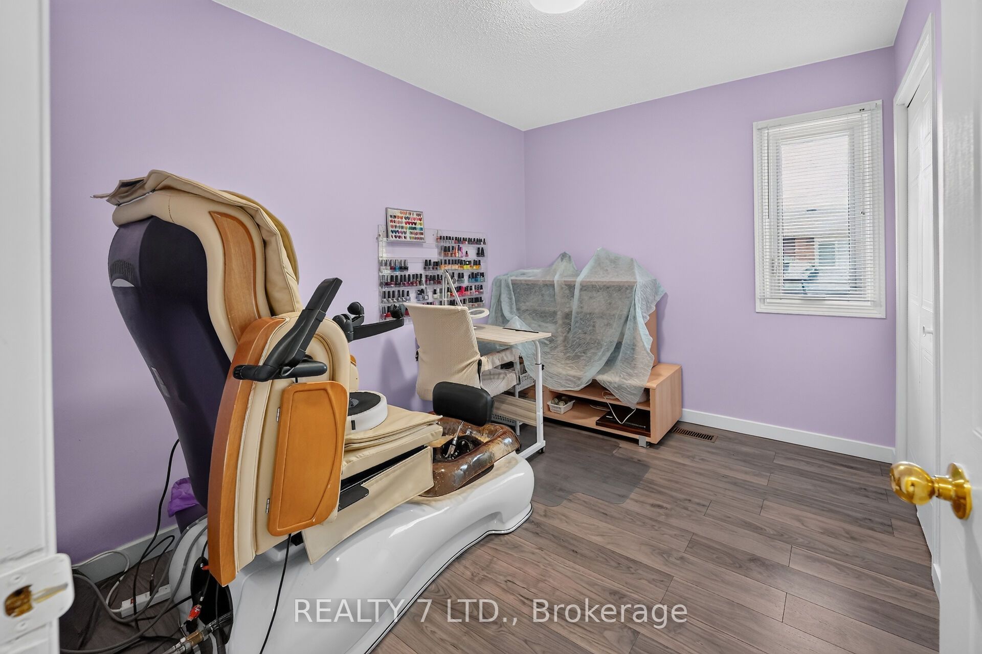 54 Cowan Drive Property Photo 16