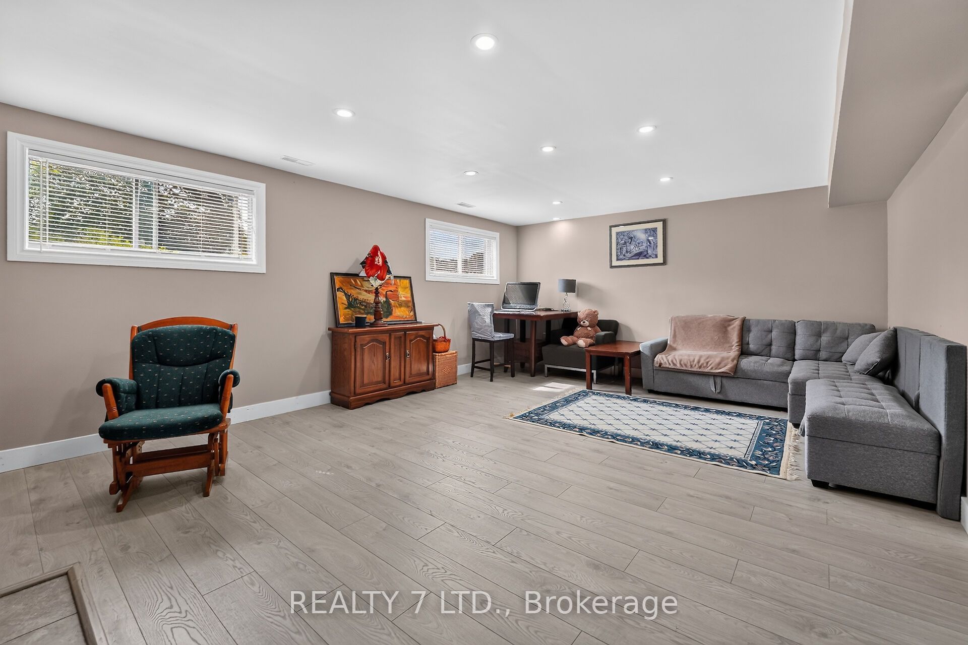 54 Cowan Drive Property Photo 20