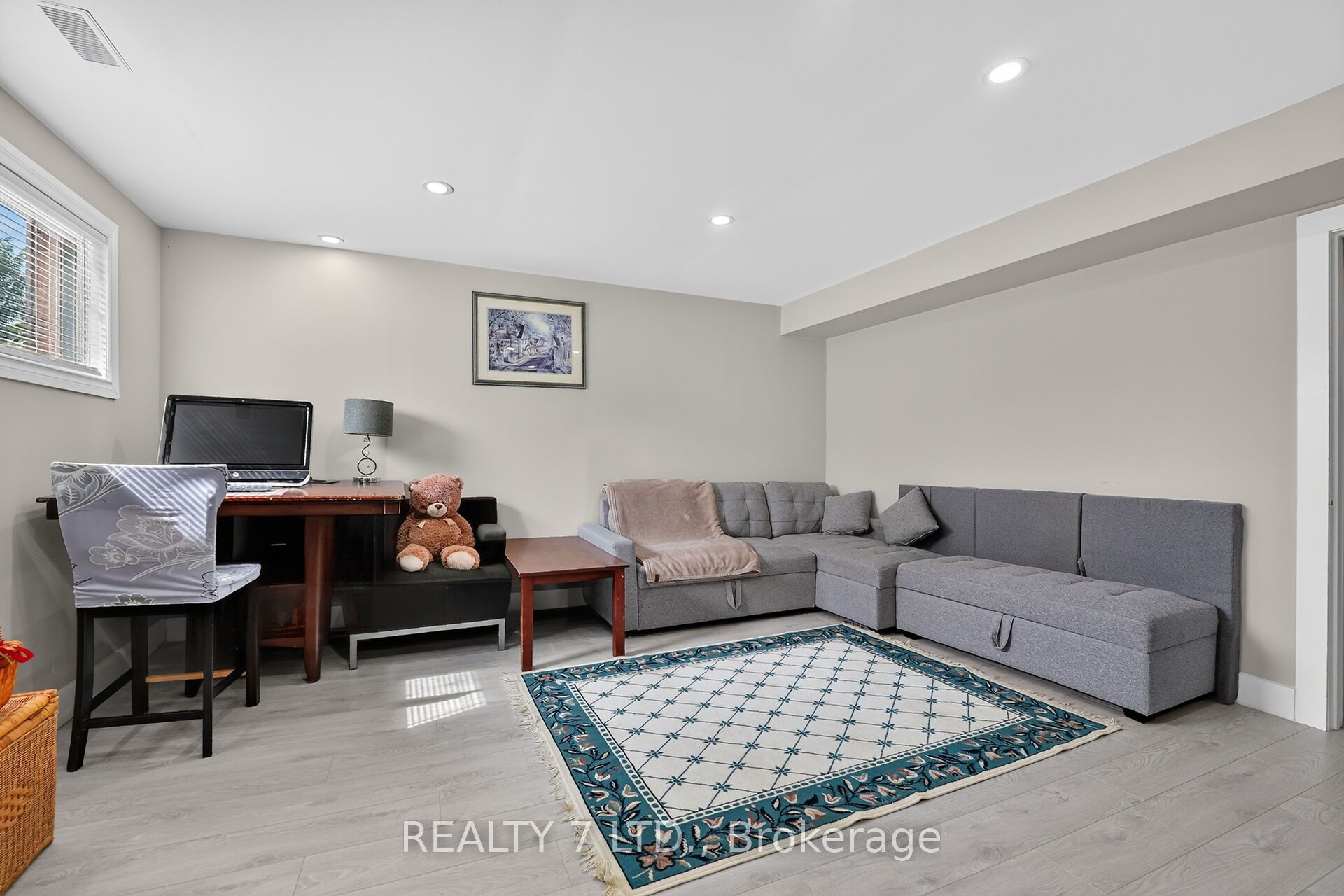 54 Cowan Drive Property Photo 21