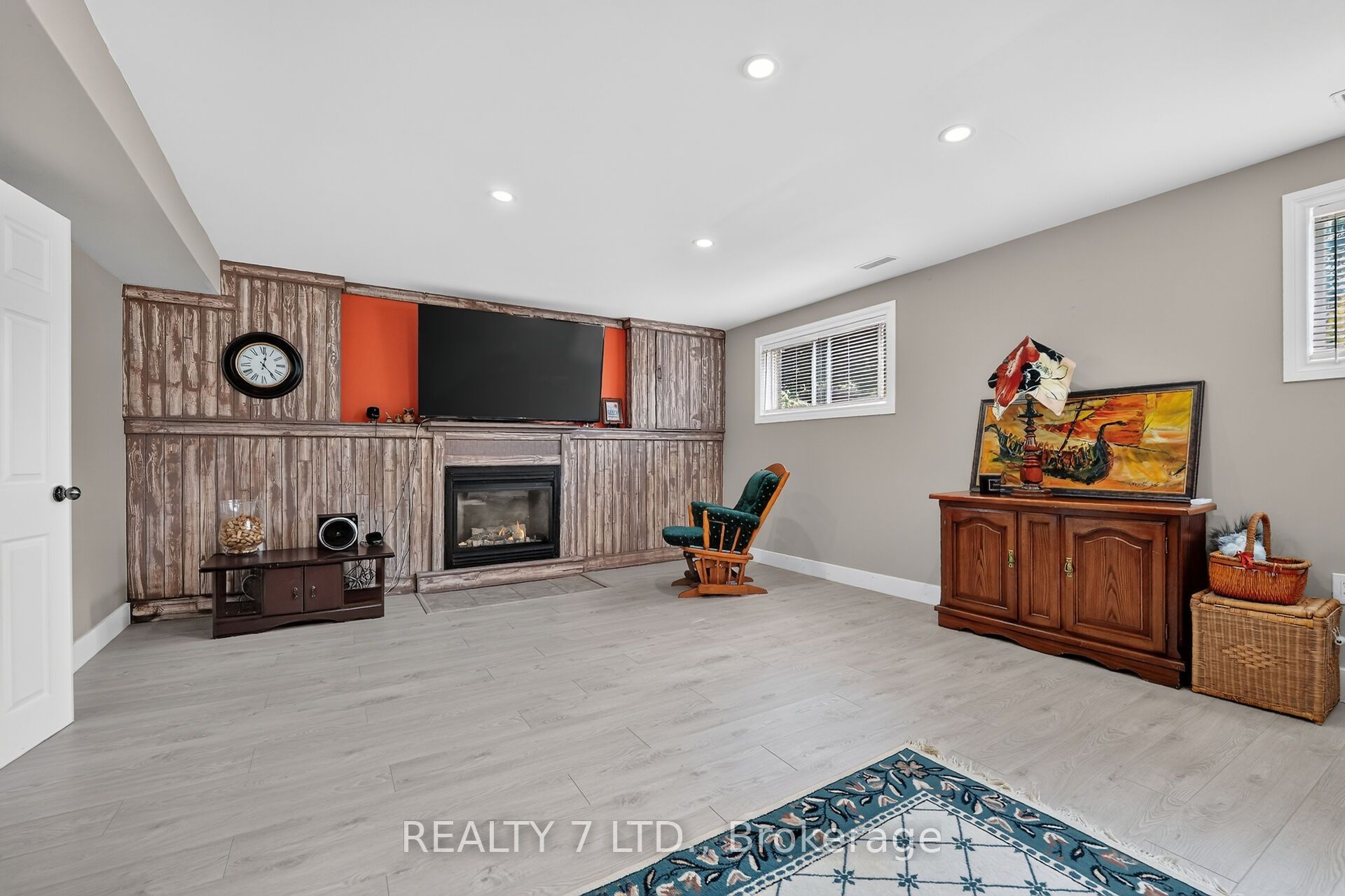 54 Cowan Drive Property Photo 22