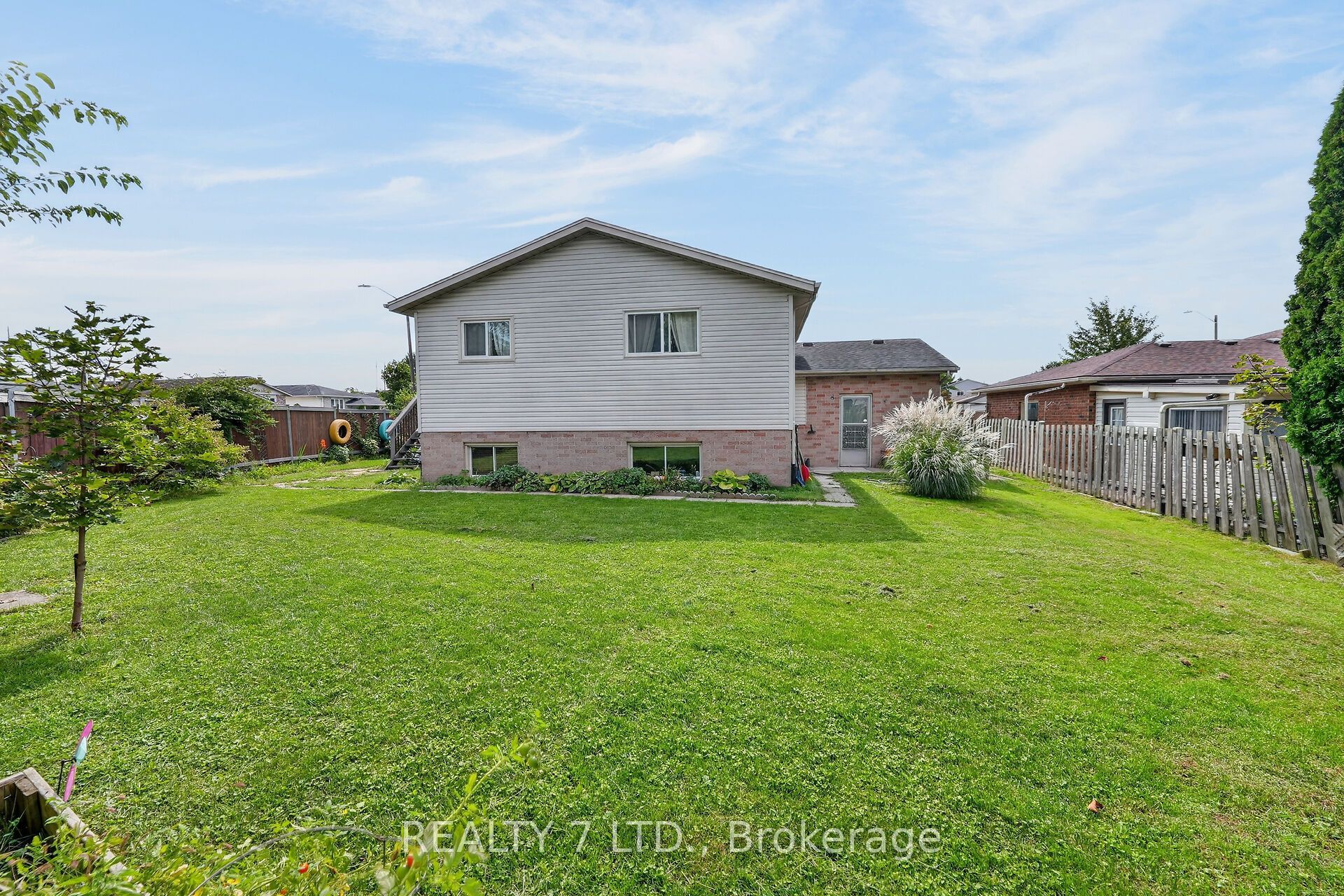 54 Cowan Drive Property Photo 32