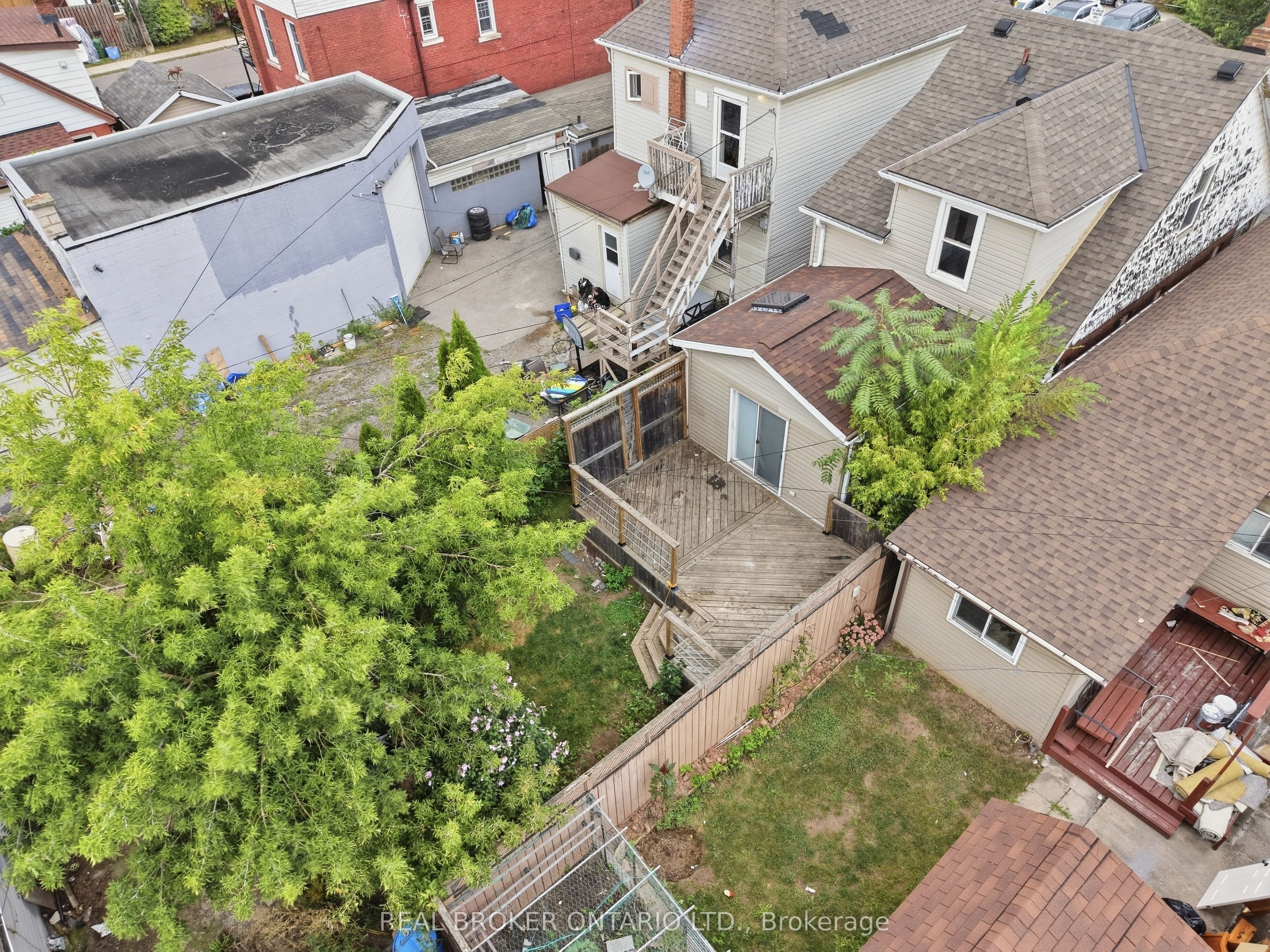 1082 Cannon Street E Property Photo 23