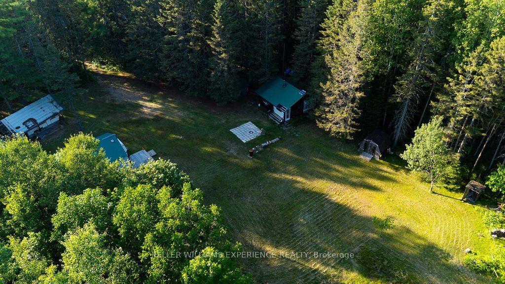 2101 Ahmic Lake Road Property Photo 9