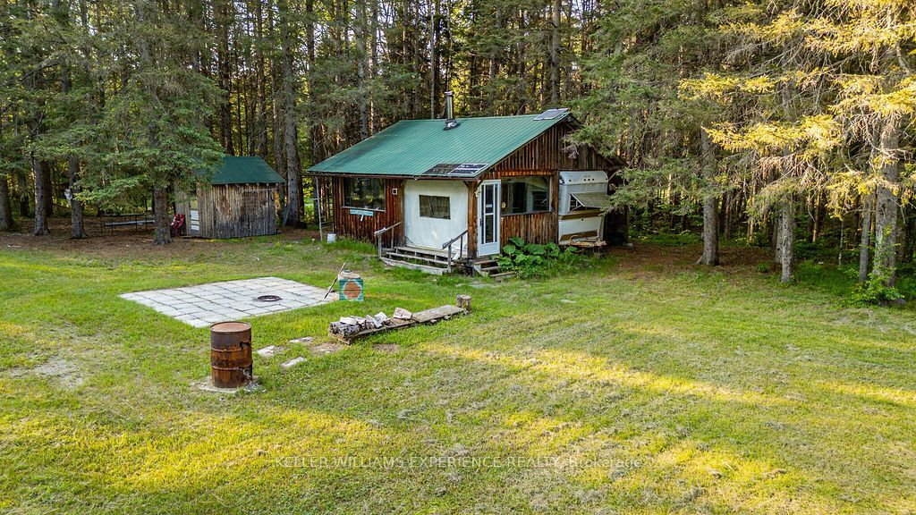 2101 Ahmic Lake Road Property Photo 13