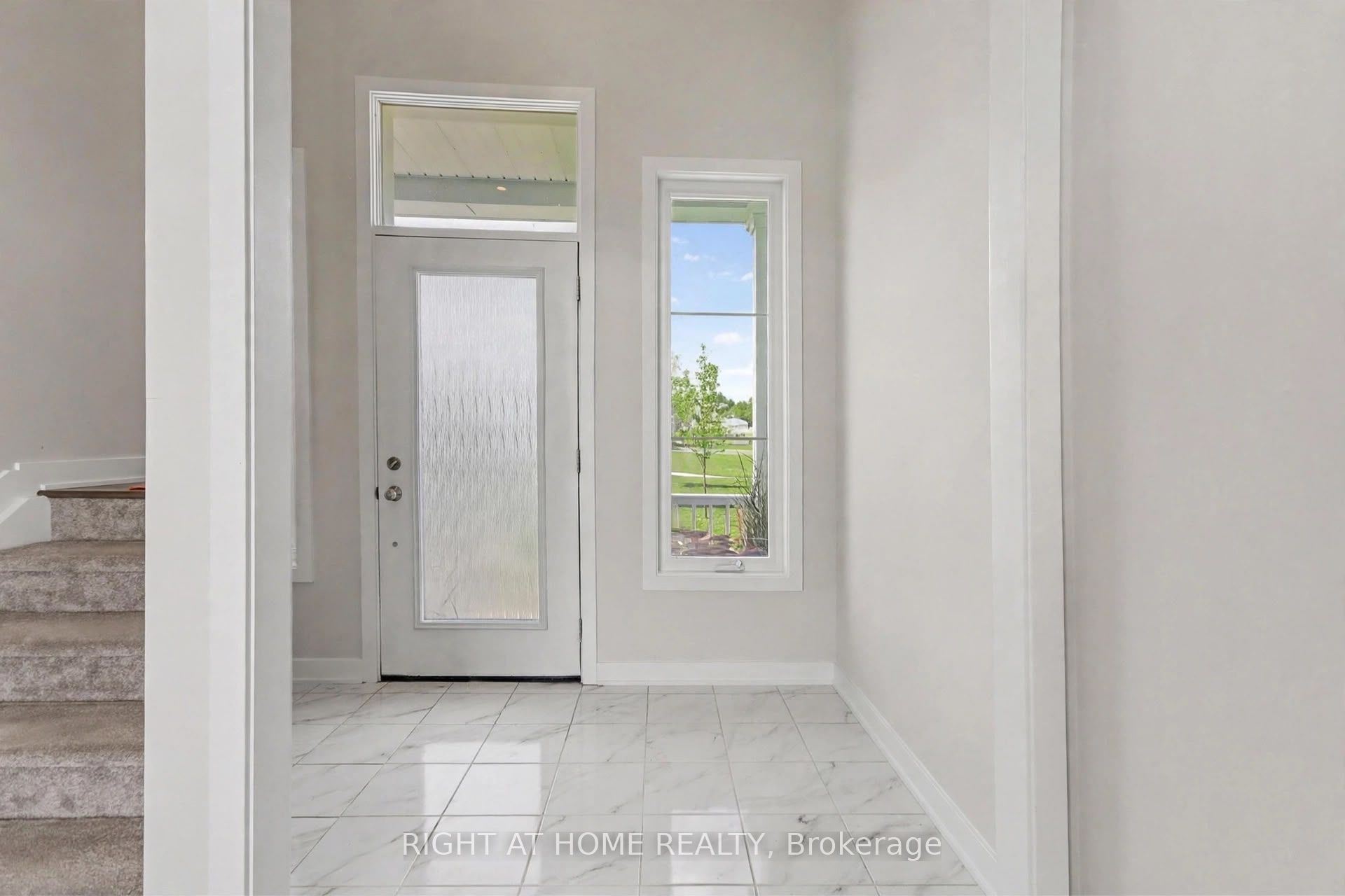 665 Sw Terrier Circle Property Photo 2