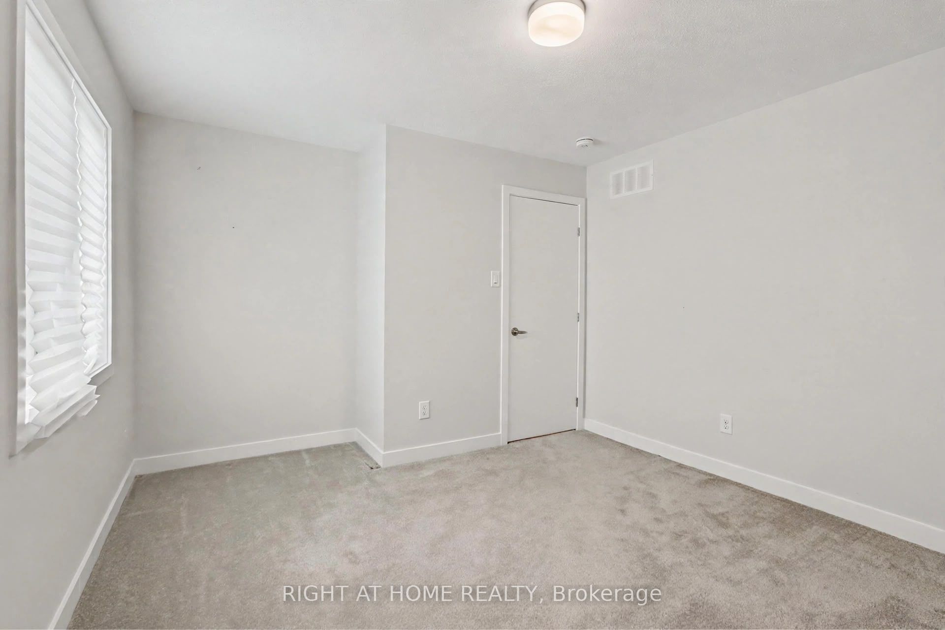 665 Sw Terrier Circle Property Photo 18