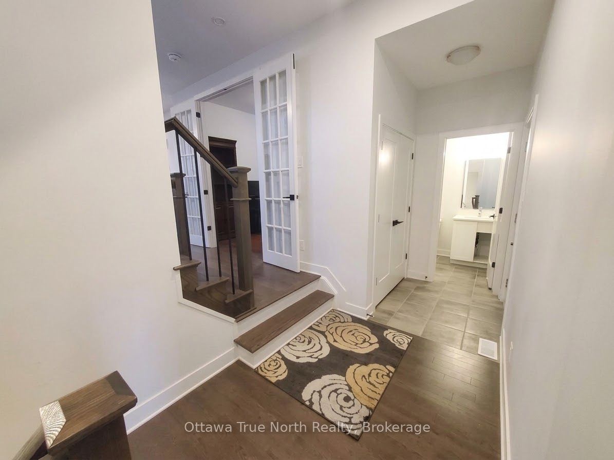 1054 Eider Street Property Photo 4