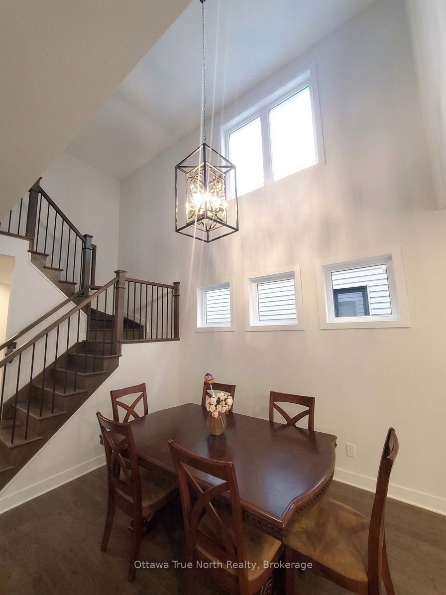 1054 Eider Street Property Photo 12