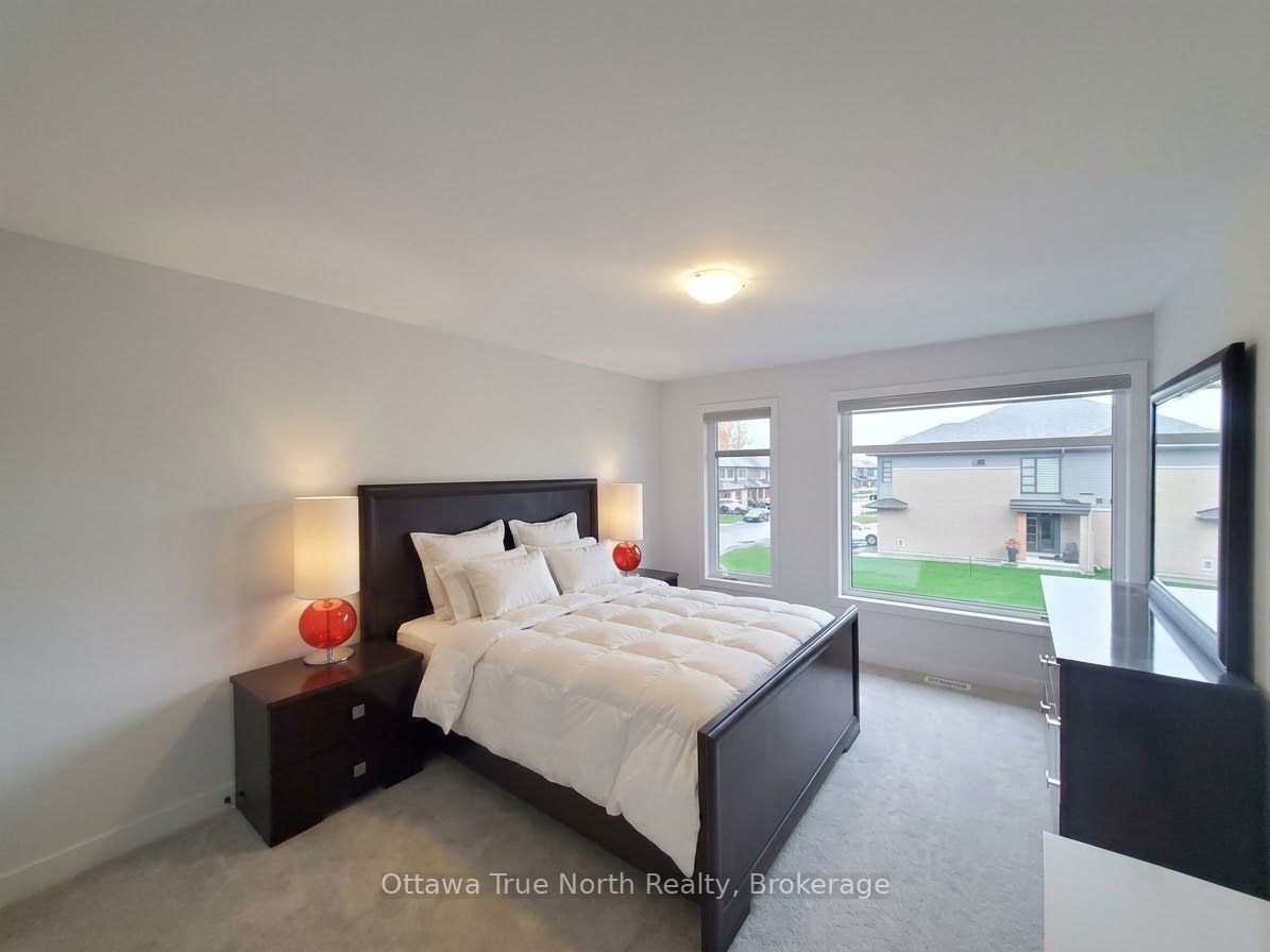 1054 Eider Street Property Photo 18