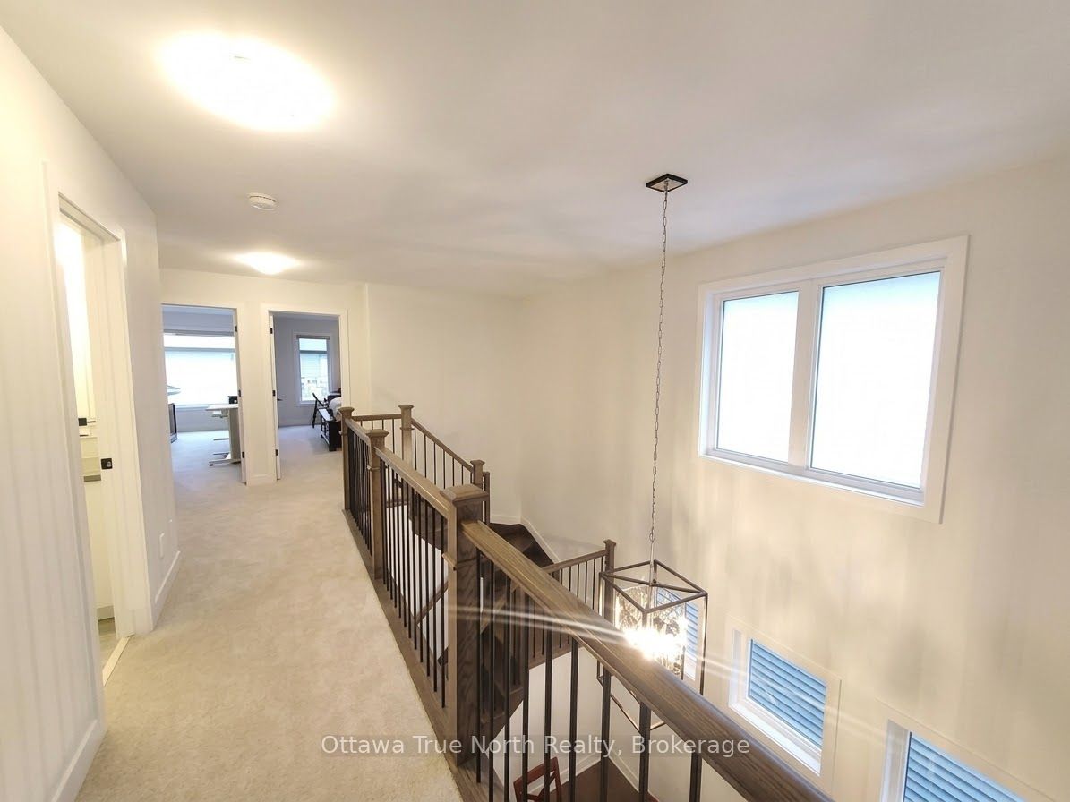 1054 Eider Street Property Photo 19