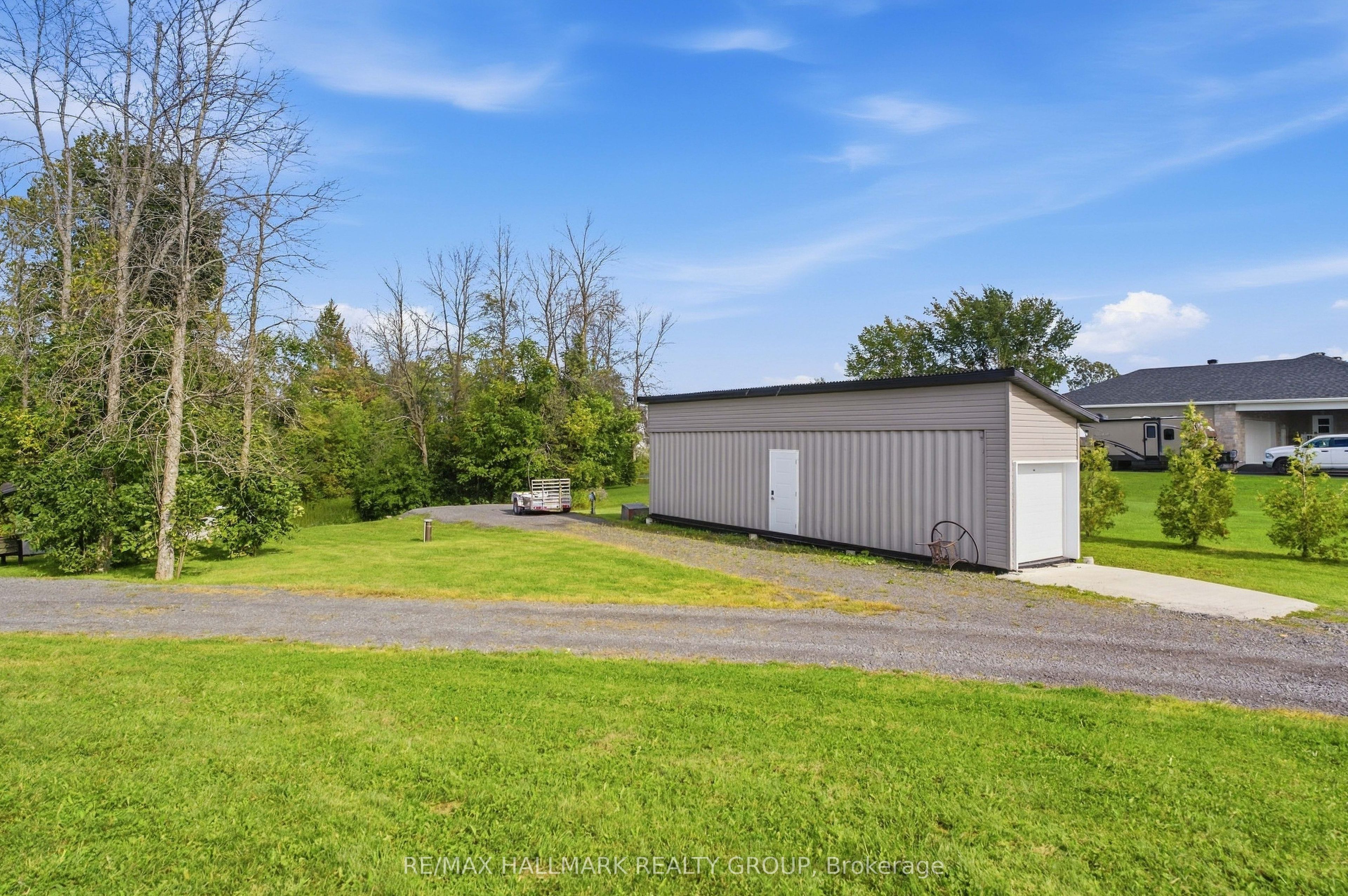 3515 Front Road E Property Photo 46
