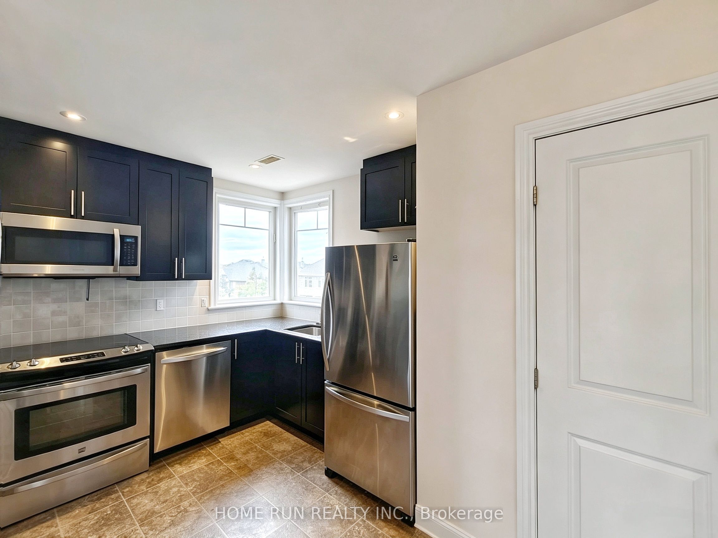 274 Espin Heights Property Photo 4