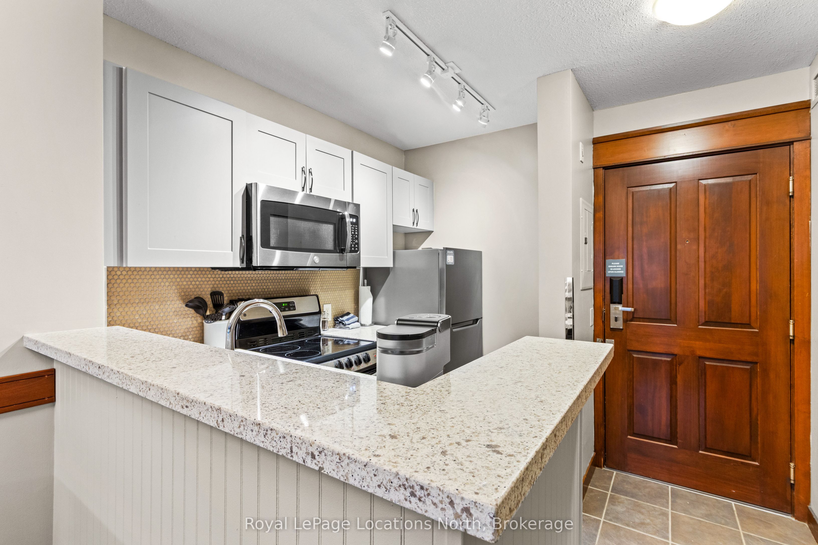152 Jozo Weider Boulevard 229 Property Photo 5