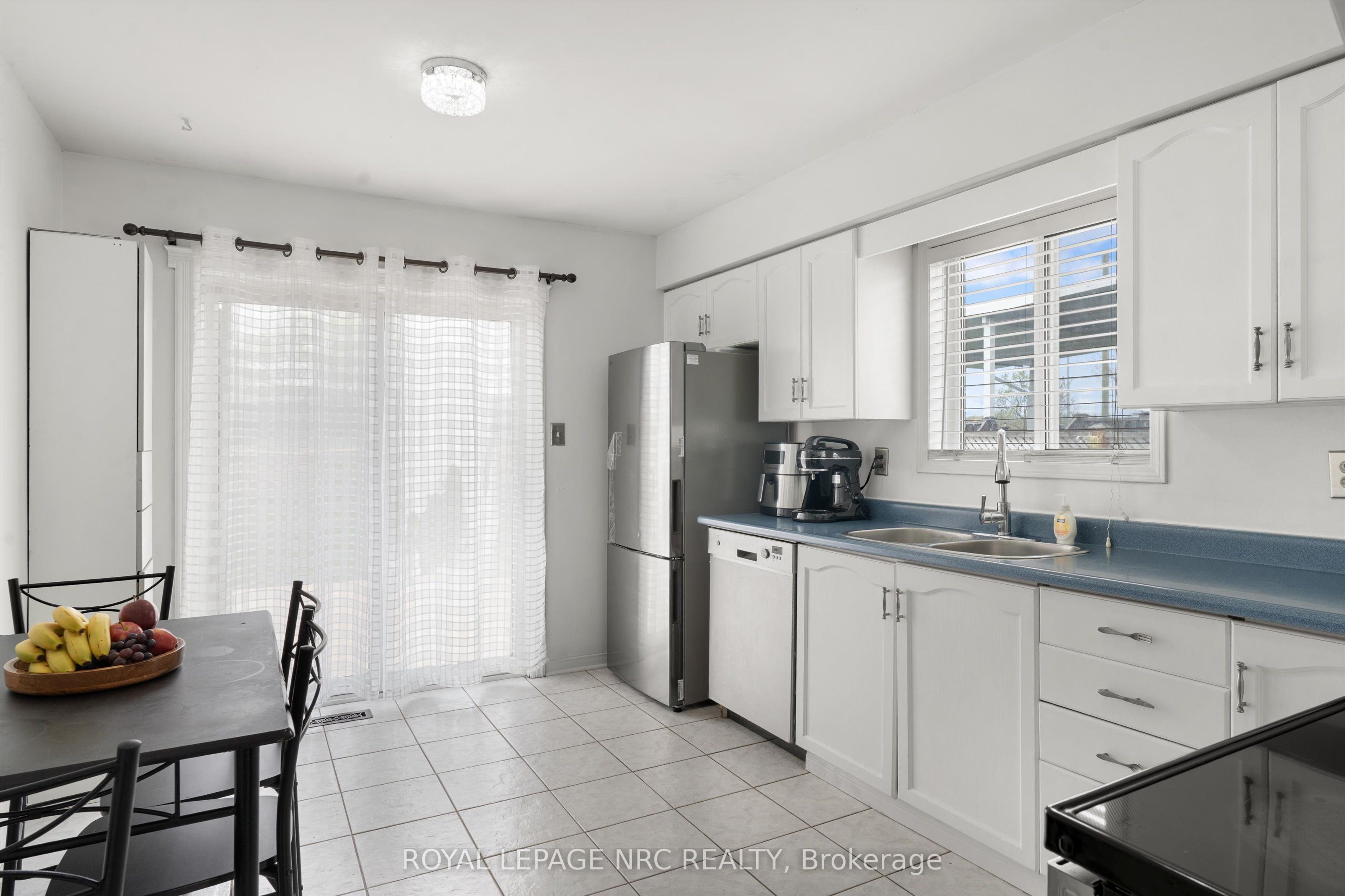147 St Lawrence Drive Property Photo 13