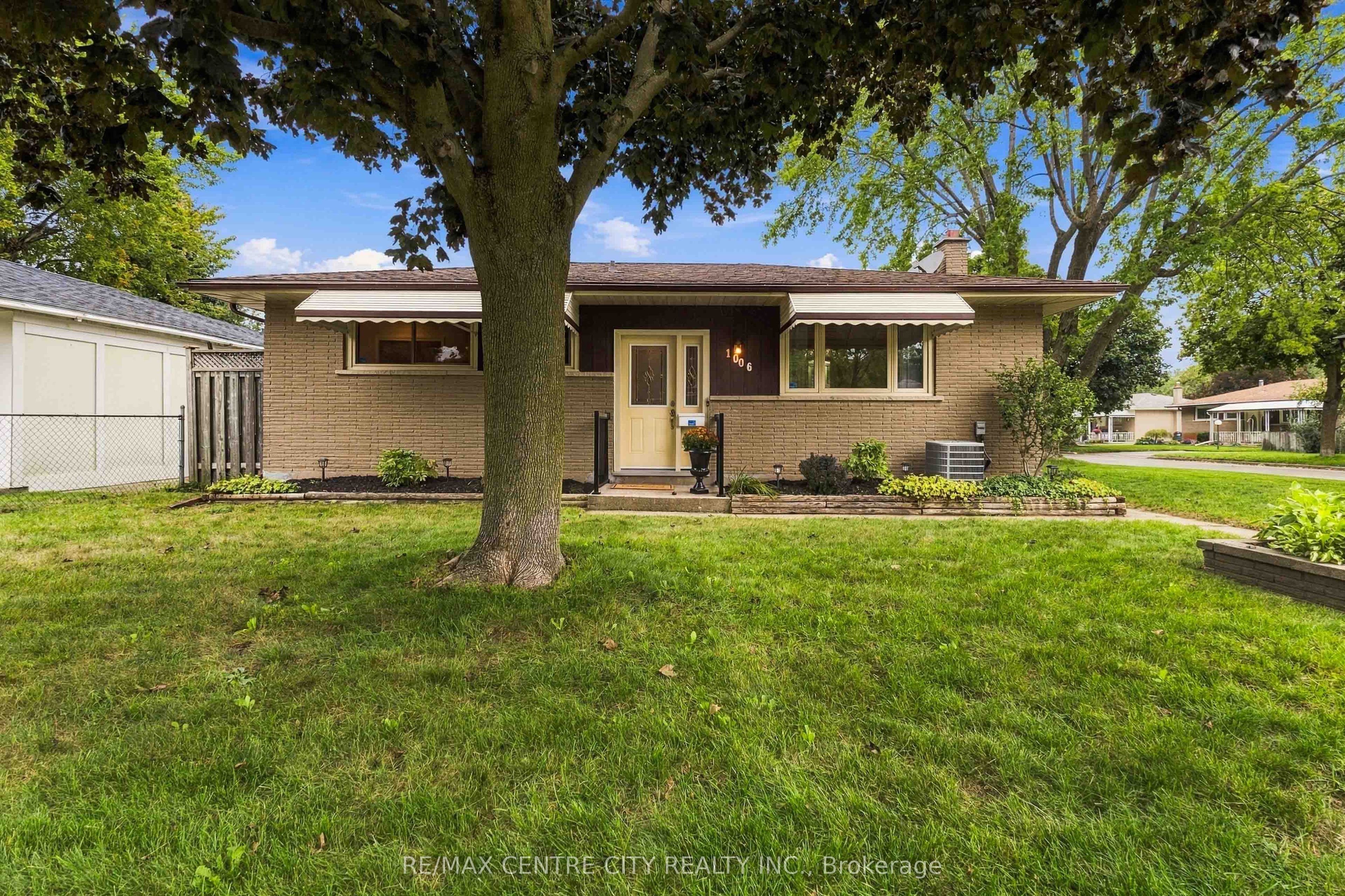 1006 Apache Road Property Photo 1