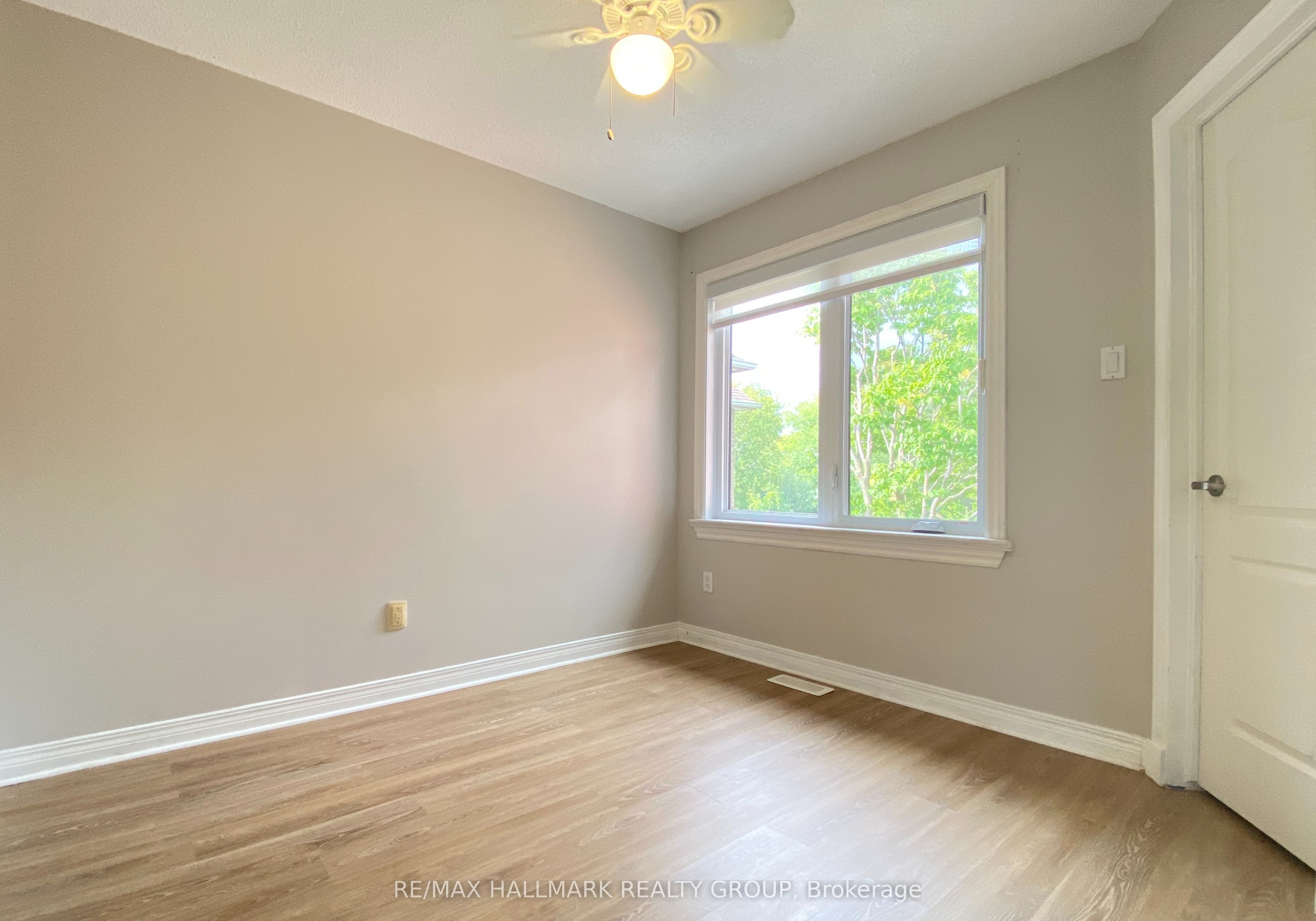 128 Grenadier Way Property Photo 30