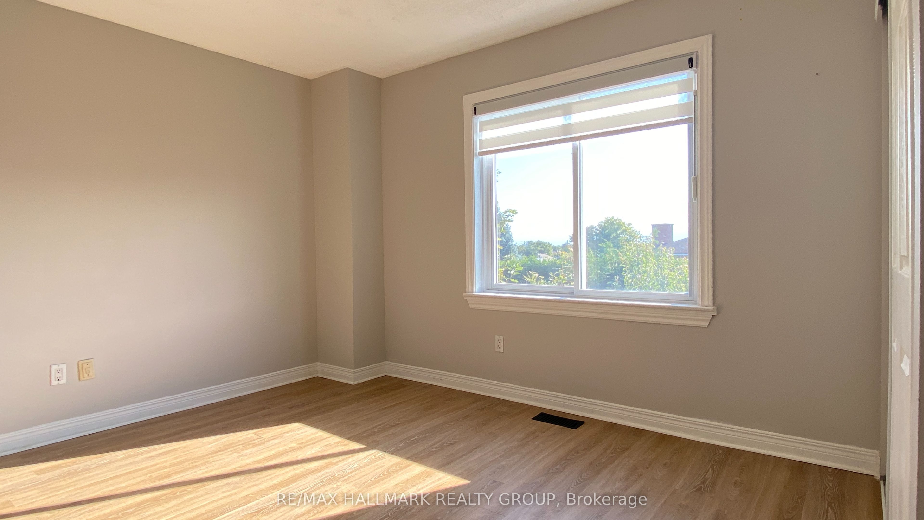 128 Grenadier Way Property Photo 32