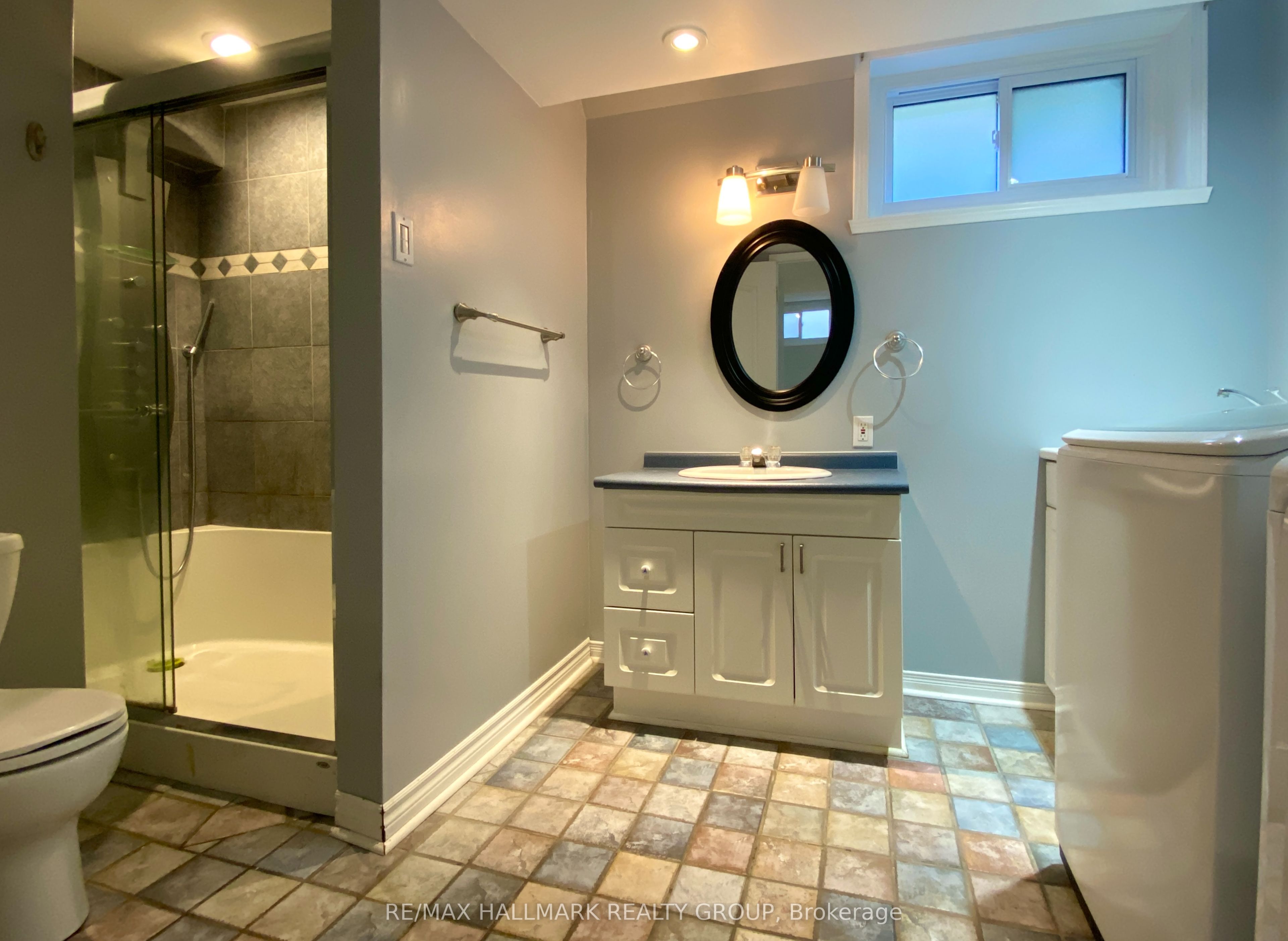 128 Grenadier Way Property Photo 38