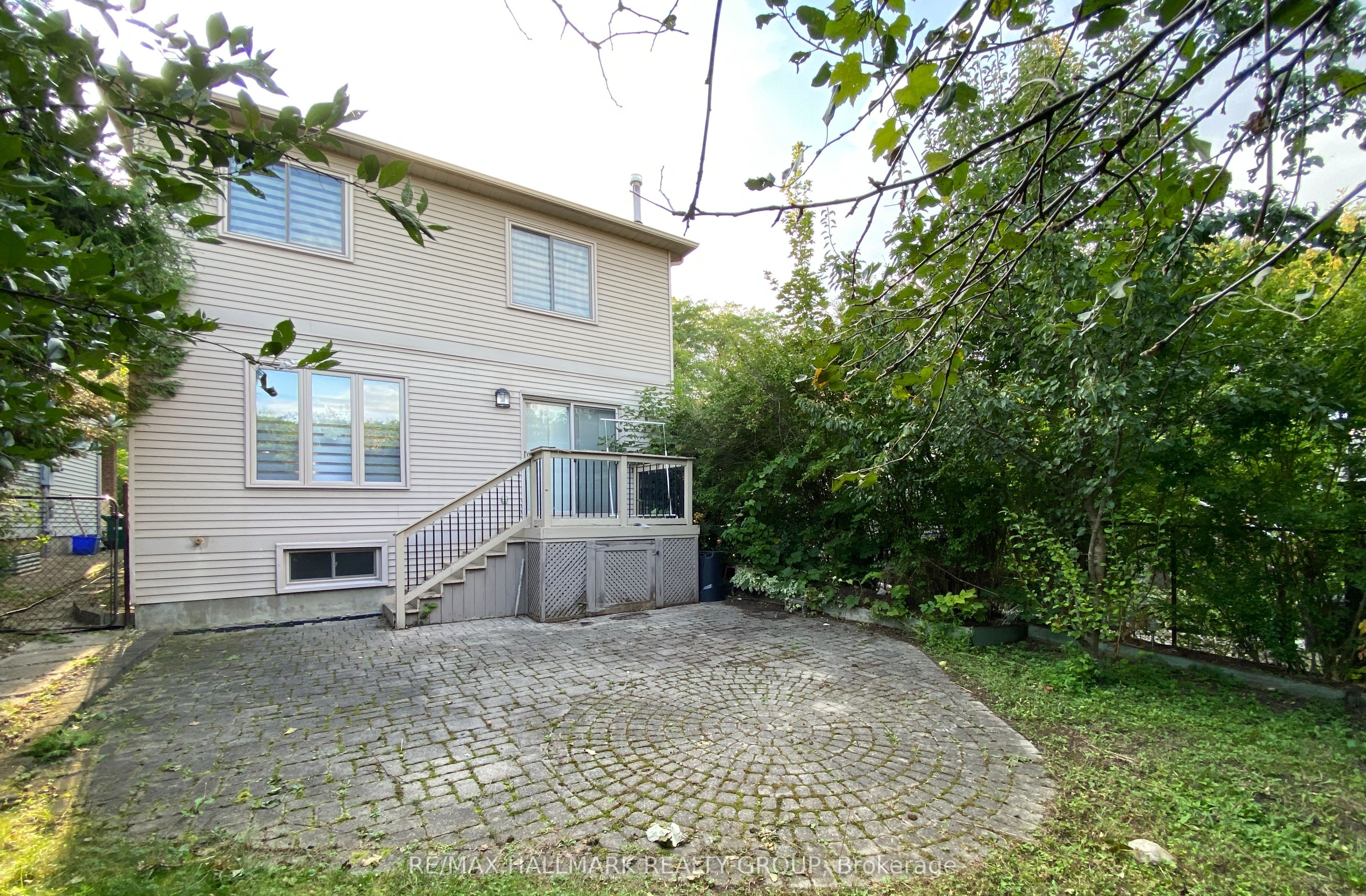 128 Grenadier Way Property Photo 40