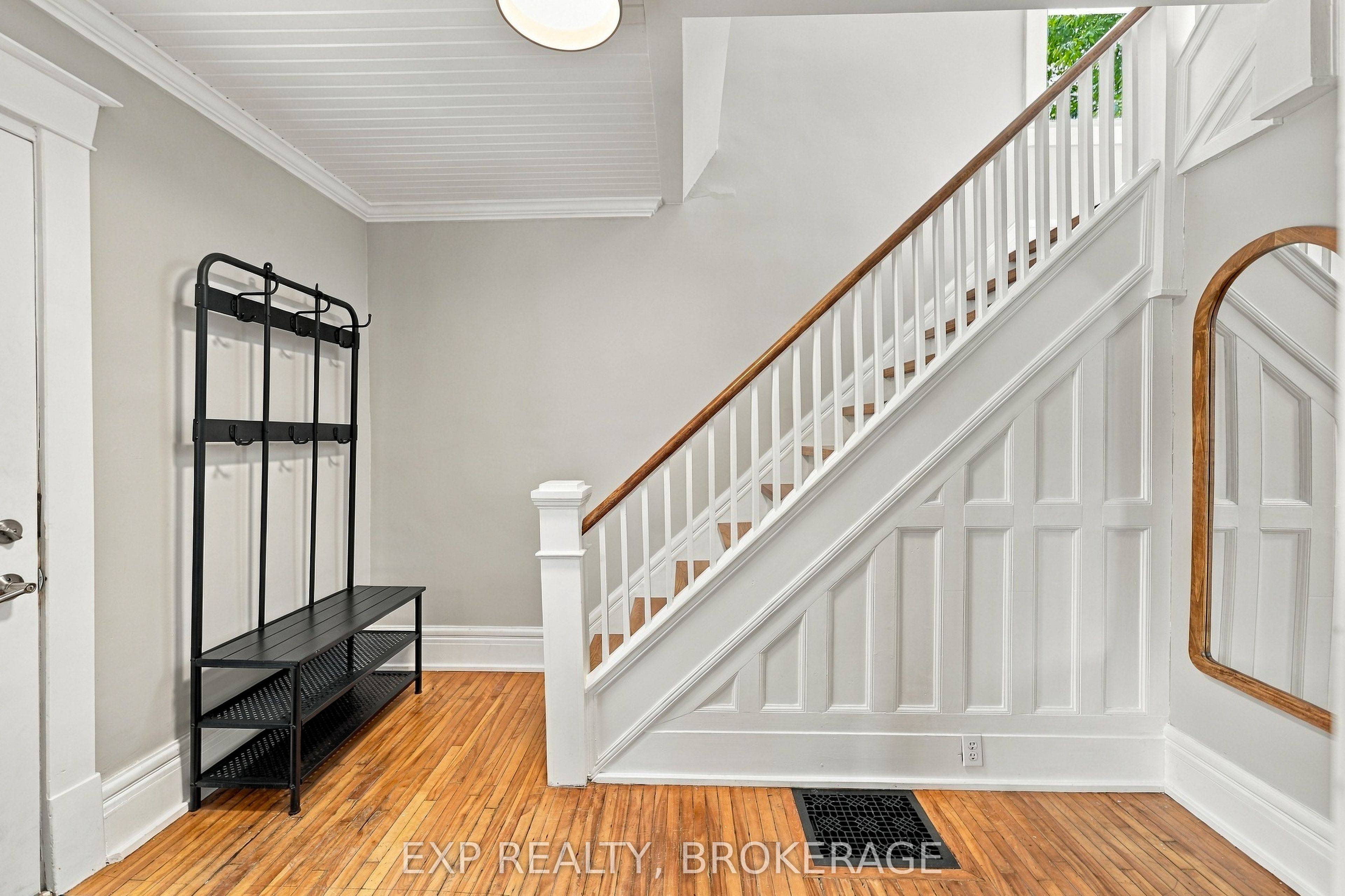 47 Henry Street Property Photo 6