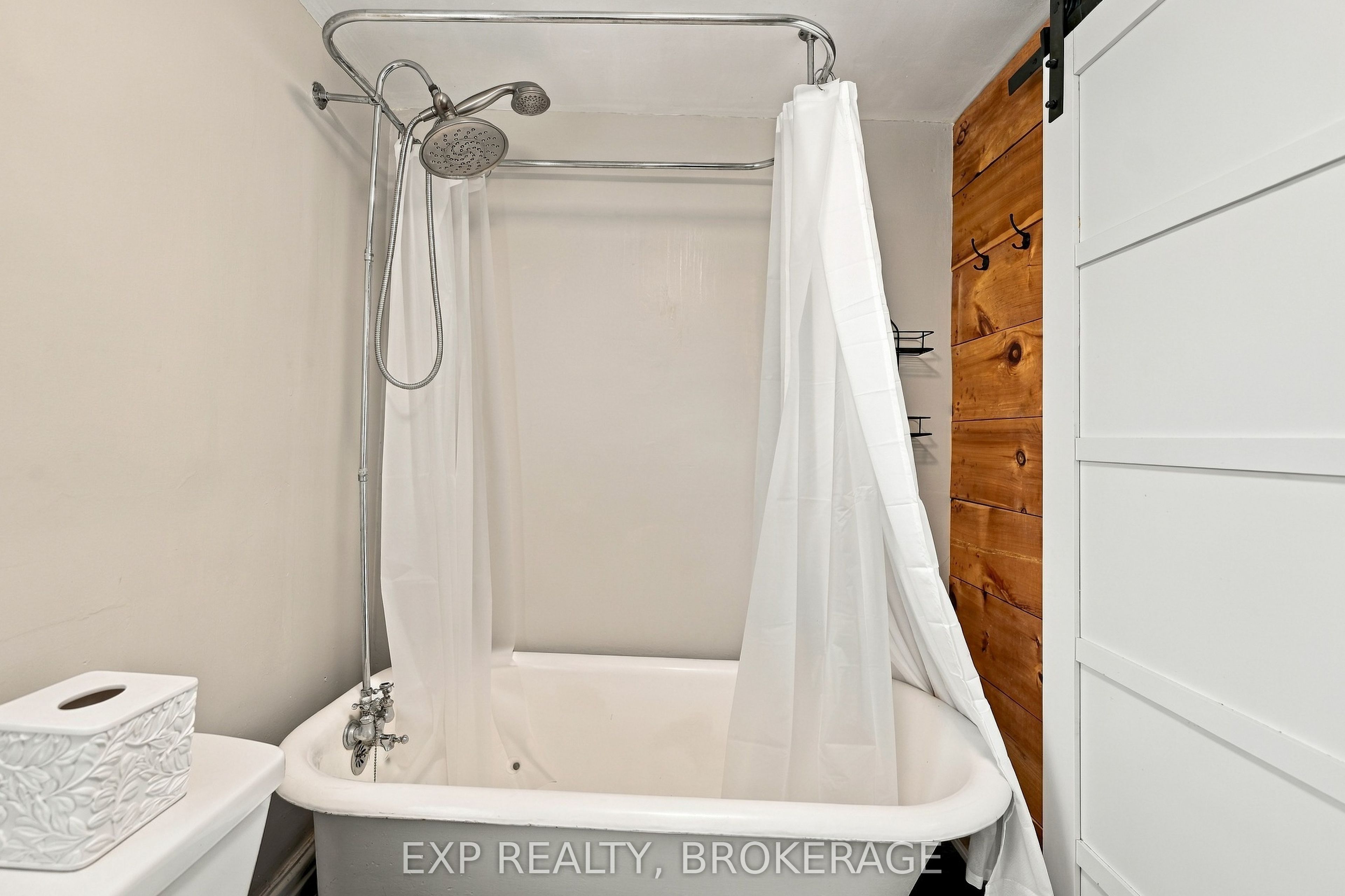 47 Henry Street Property Photo 22