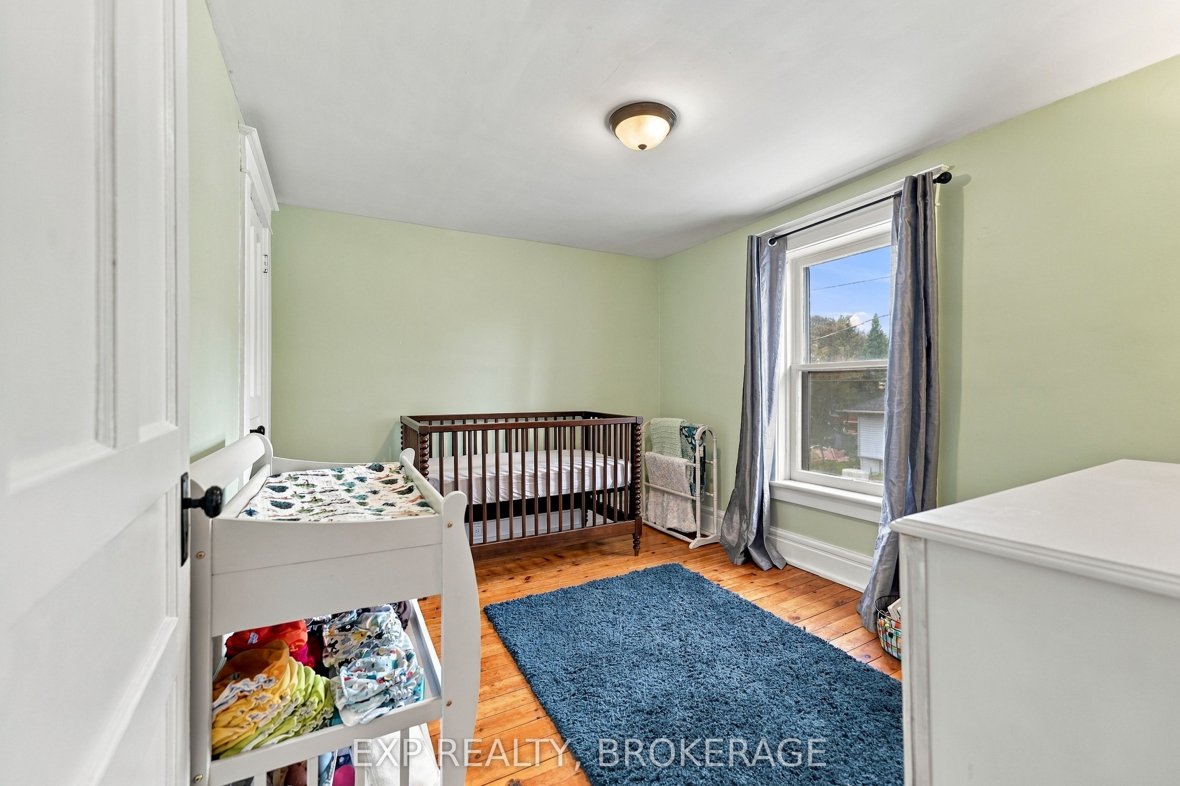 47 Henry Street Property Photo 24