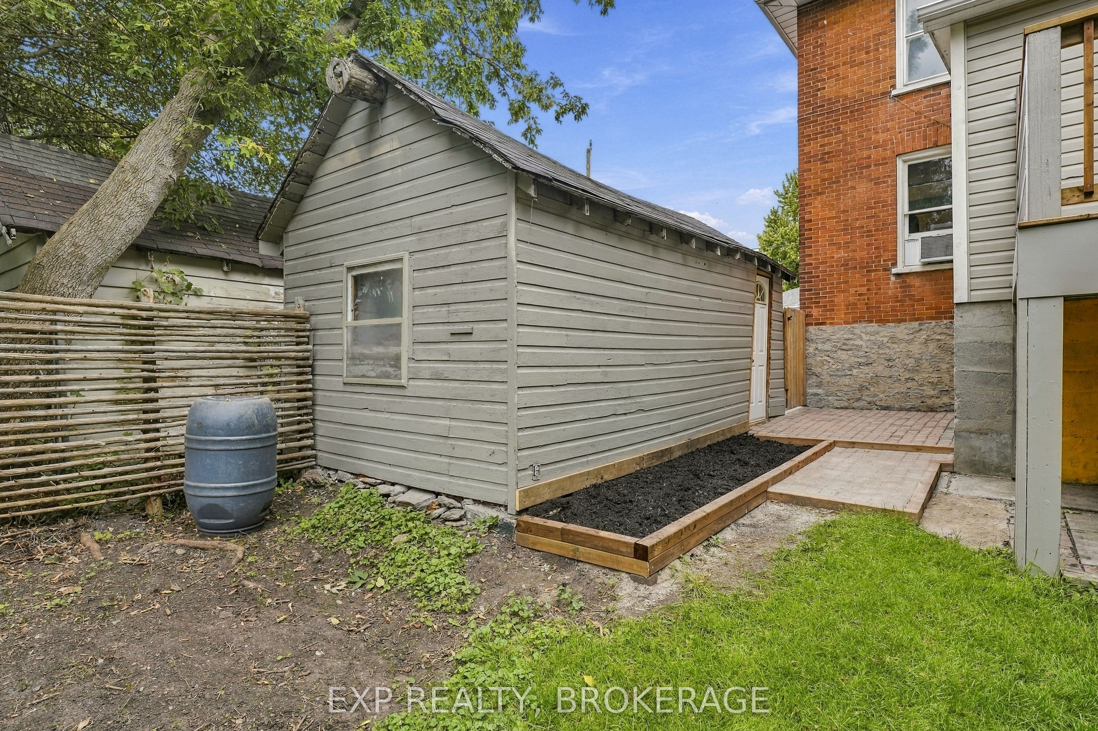 47 Henry Street Property Photo 32