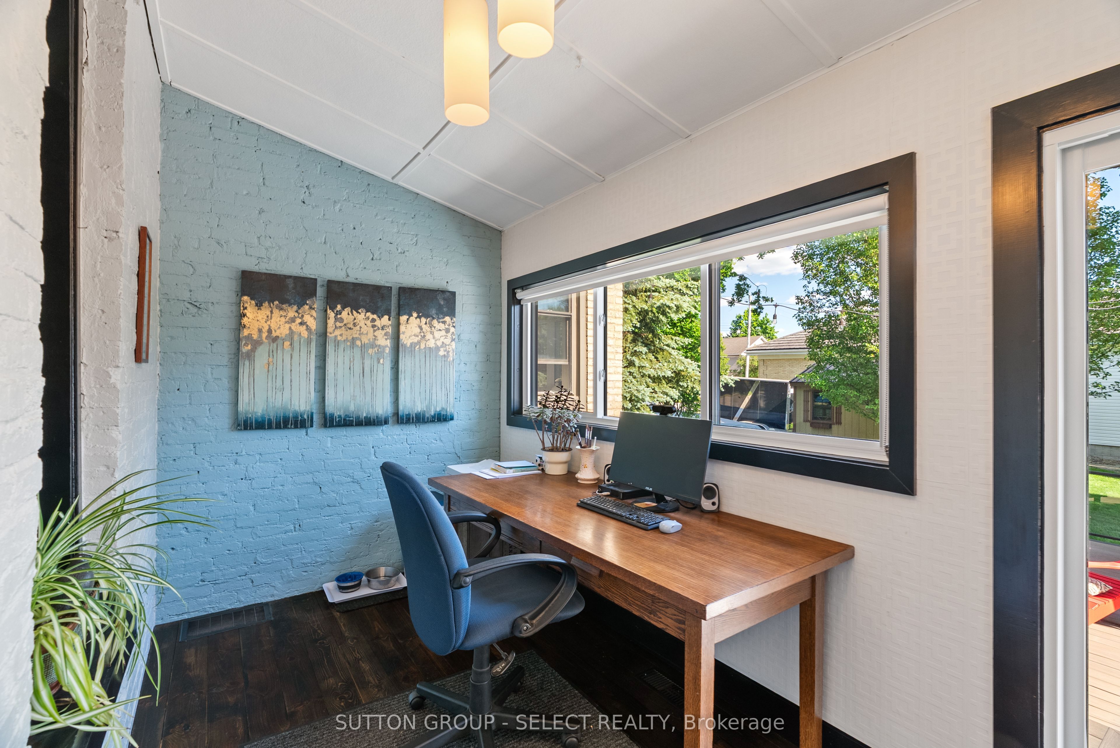 431 Albert Street Property Photo 20