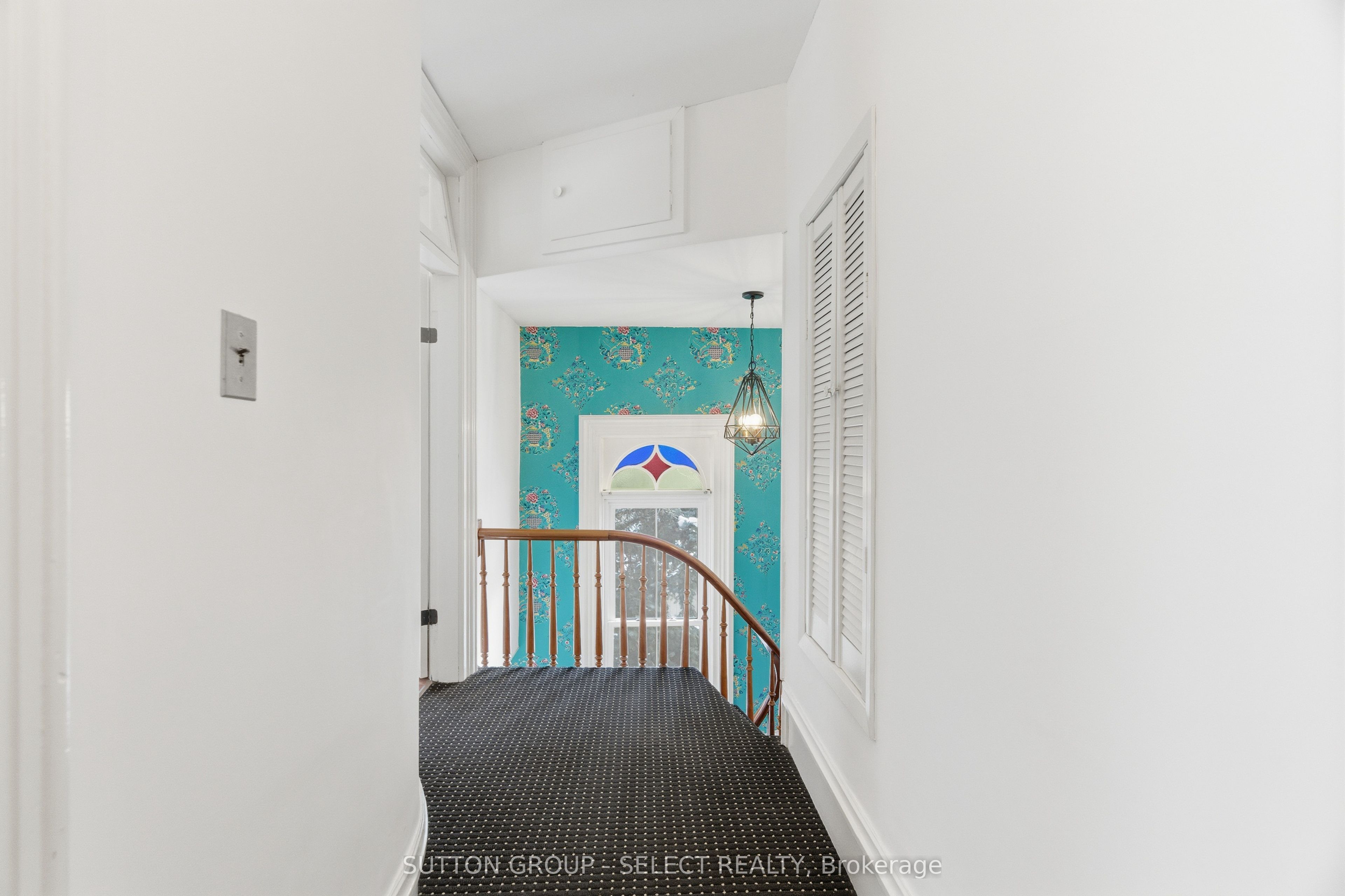 431 Albert Street Property Photo 23
