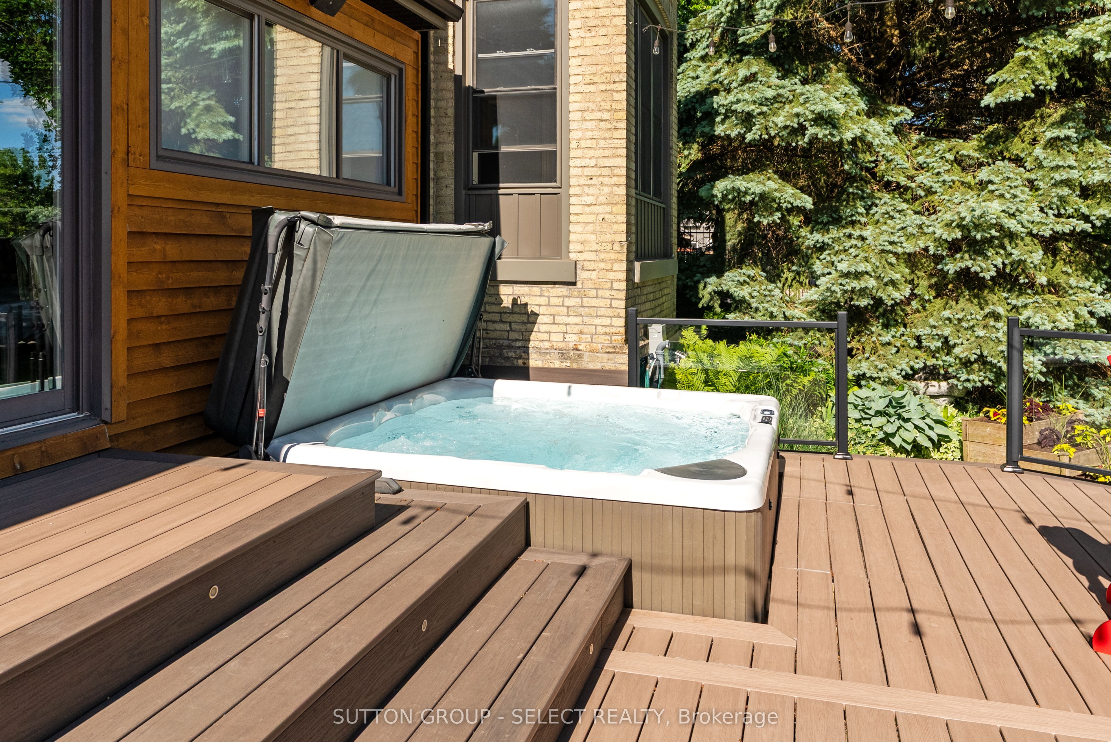 431 Albert Street Property Photo 40