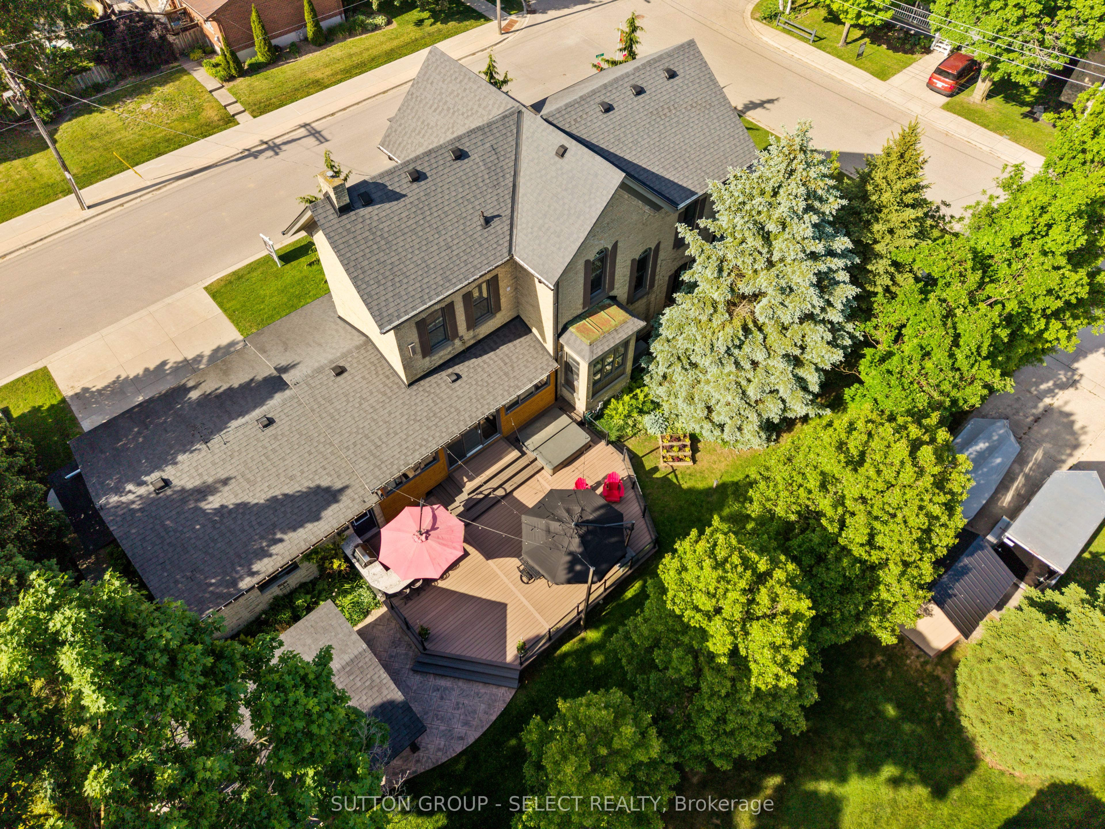 431 Albert Street Property Photo 49