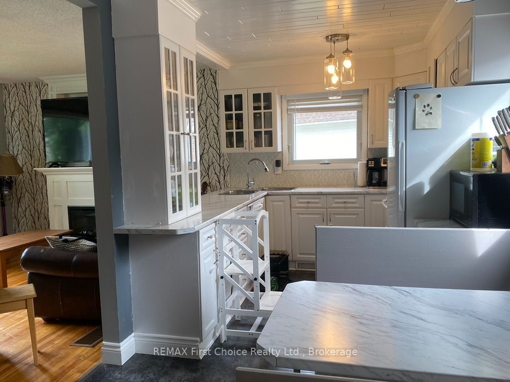 72 Brompton Road Property Photo 8
