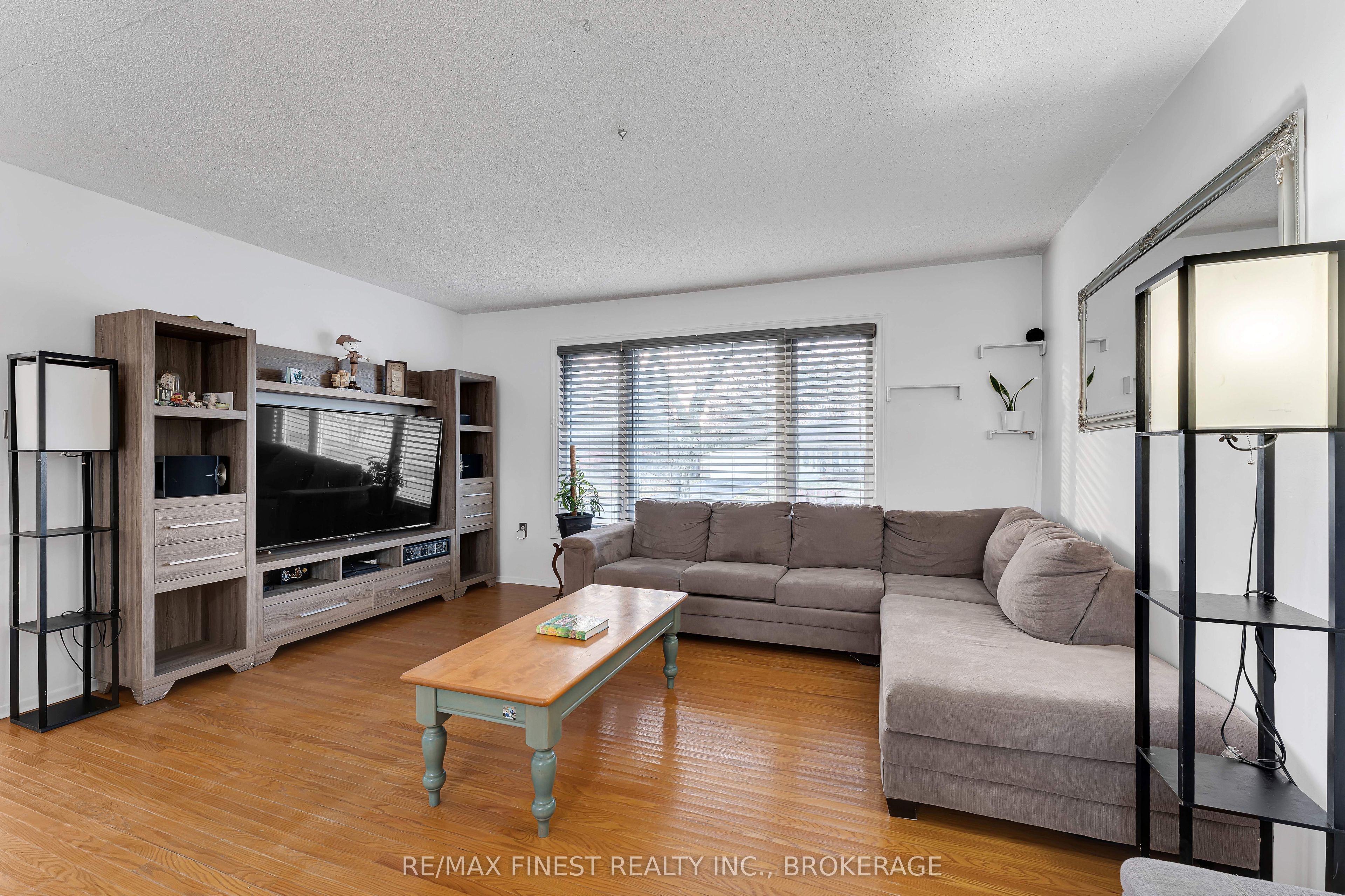 602 Watford Place Property Photo 7