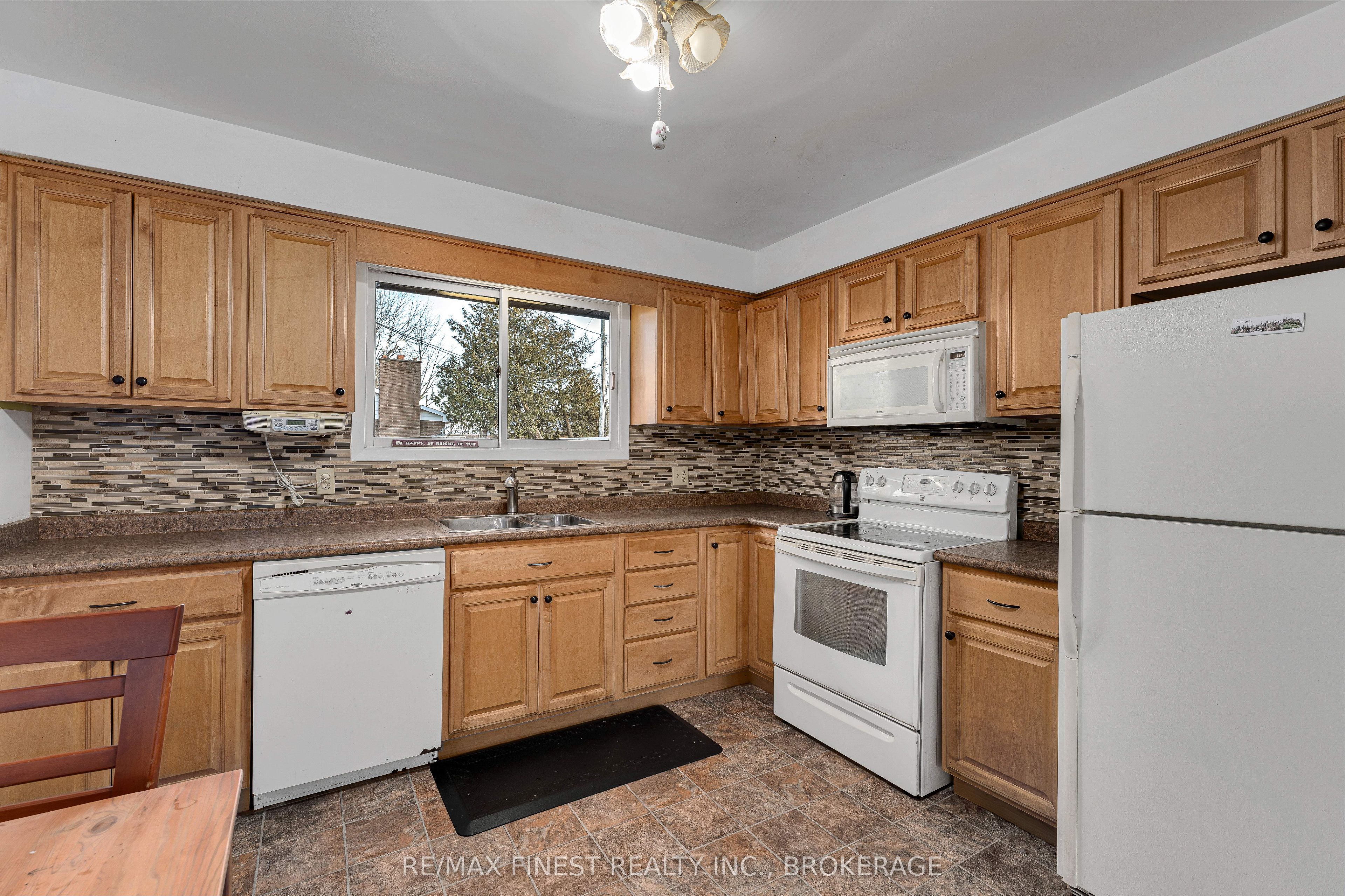 602 Watford Place Property Photo 12